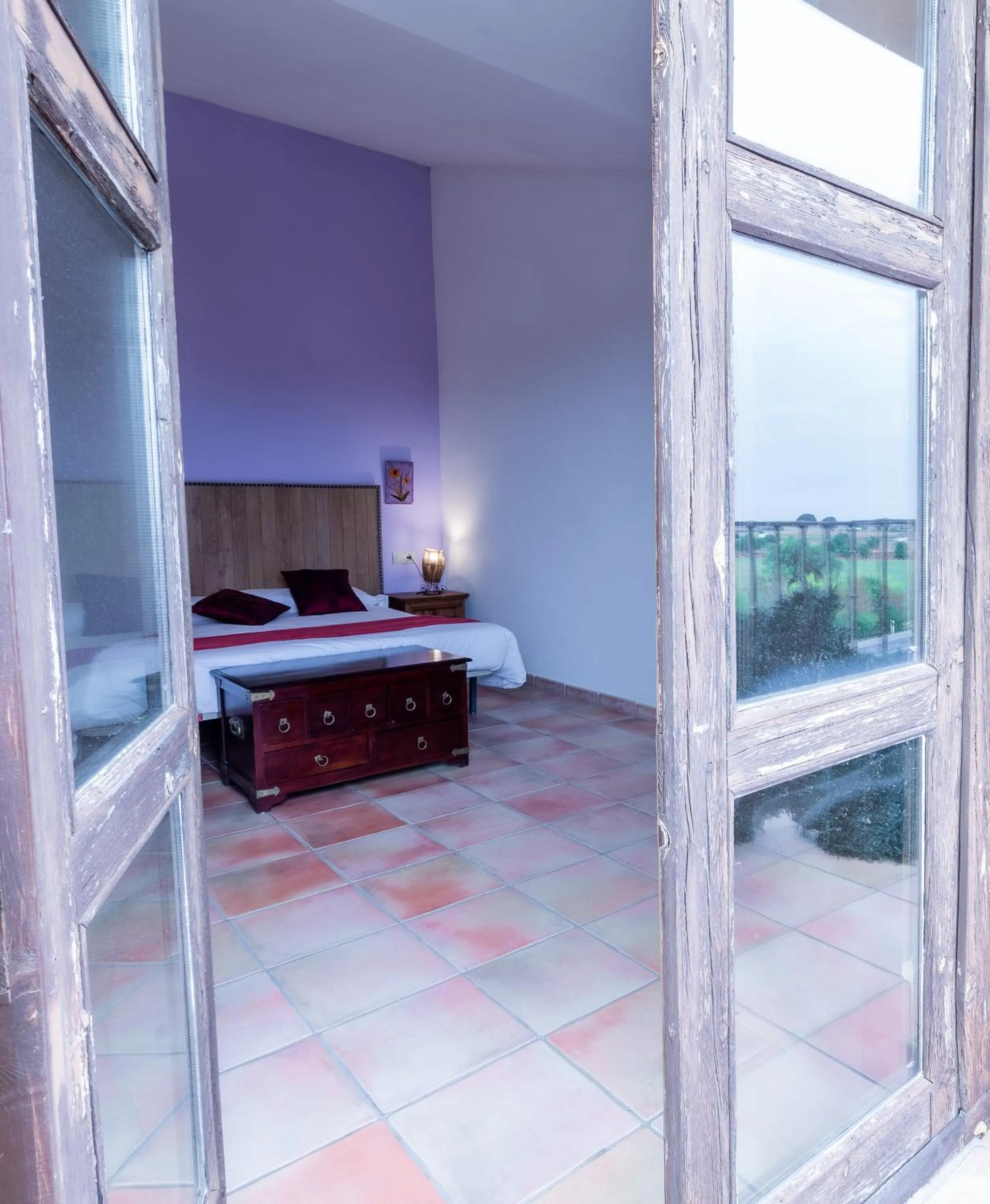 Photo of the whole room, Bed in Hosteria Tierrallana by Juypehotel