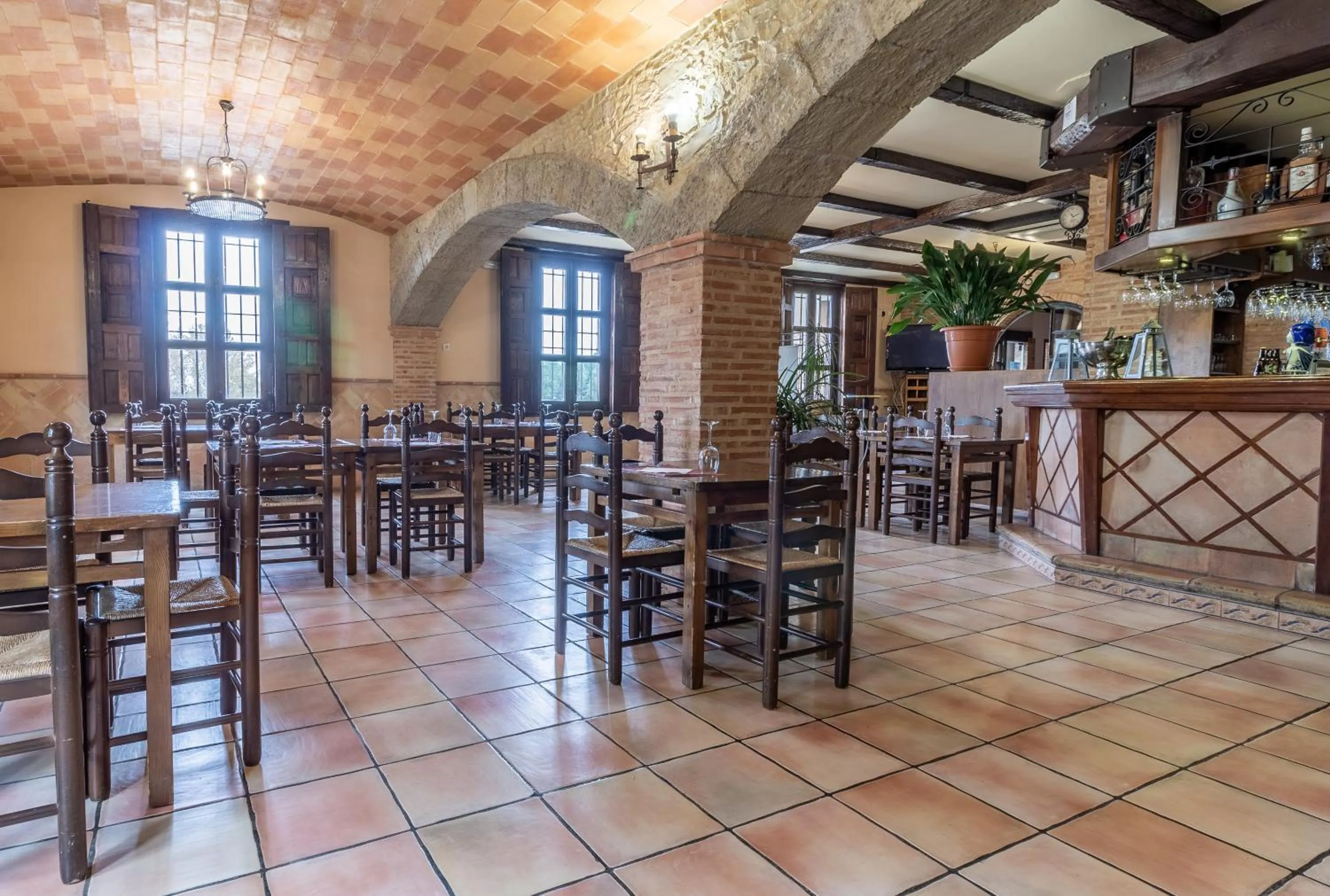 Restaurant/places to eat in Hosteria Tierrallana by Juypehotel