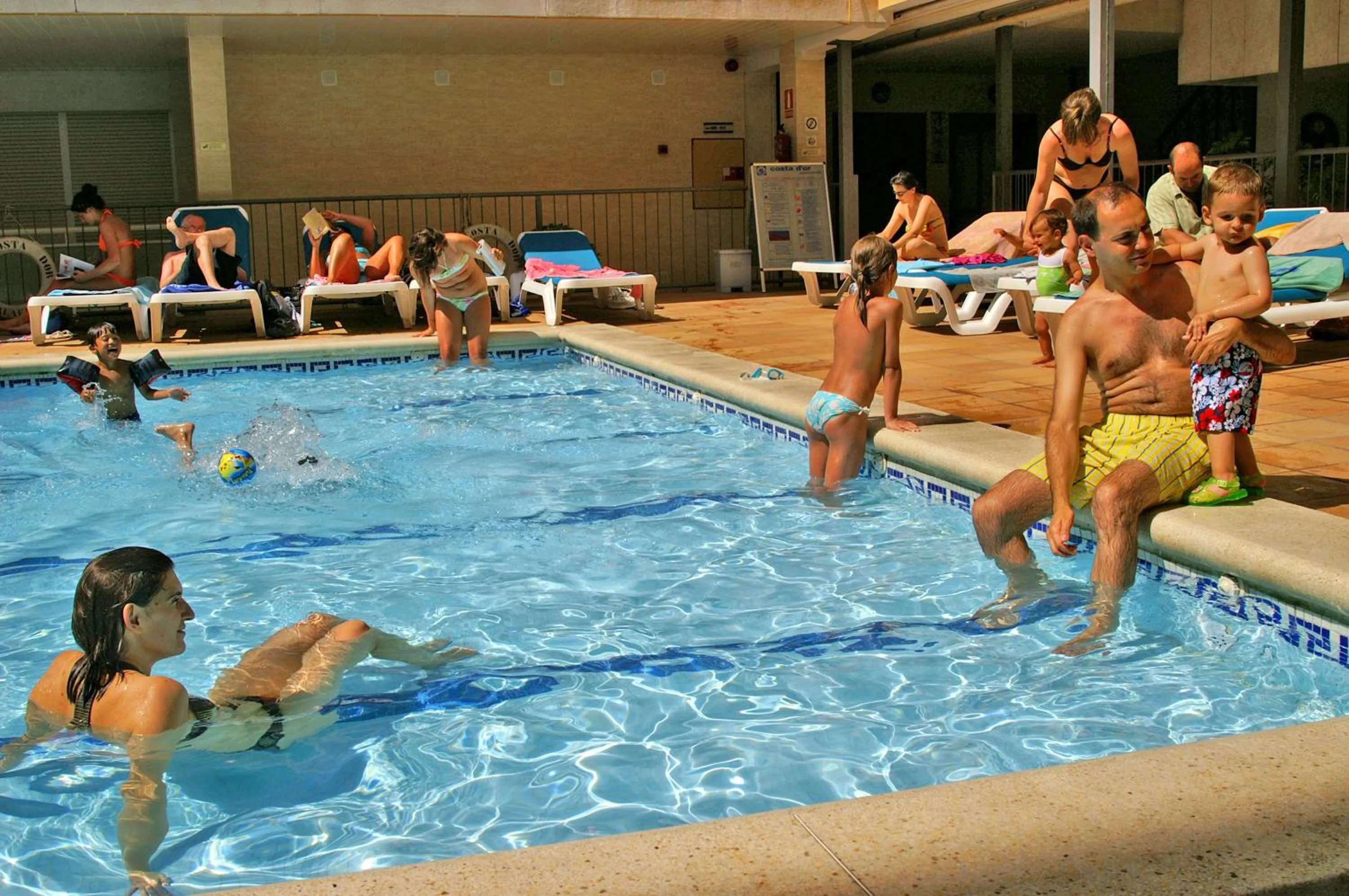 Swimming pool in Apartaments Costa d'Or