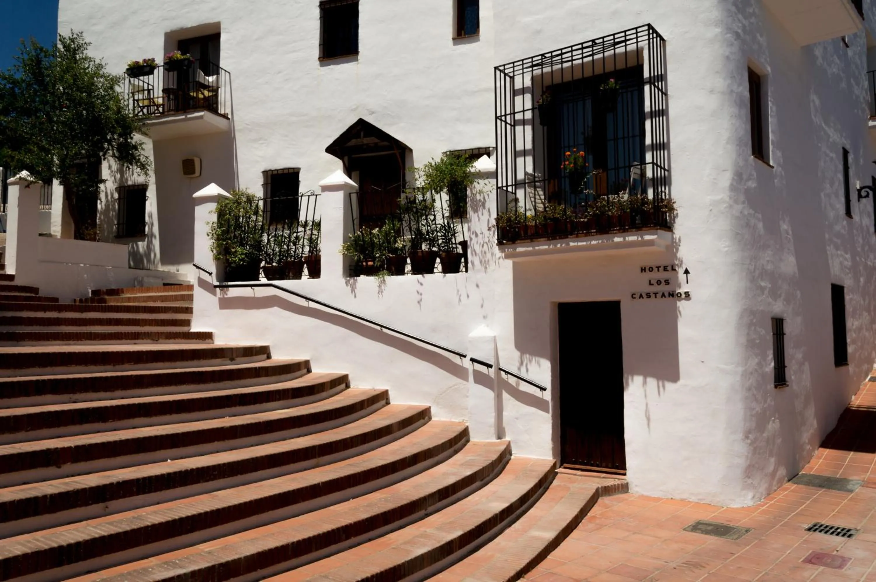Property building in Hotel Los Castaños