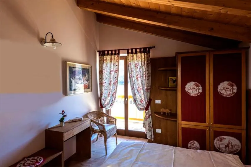Bed in Maso Scricciolo Farm House