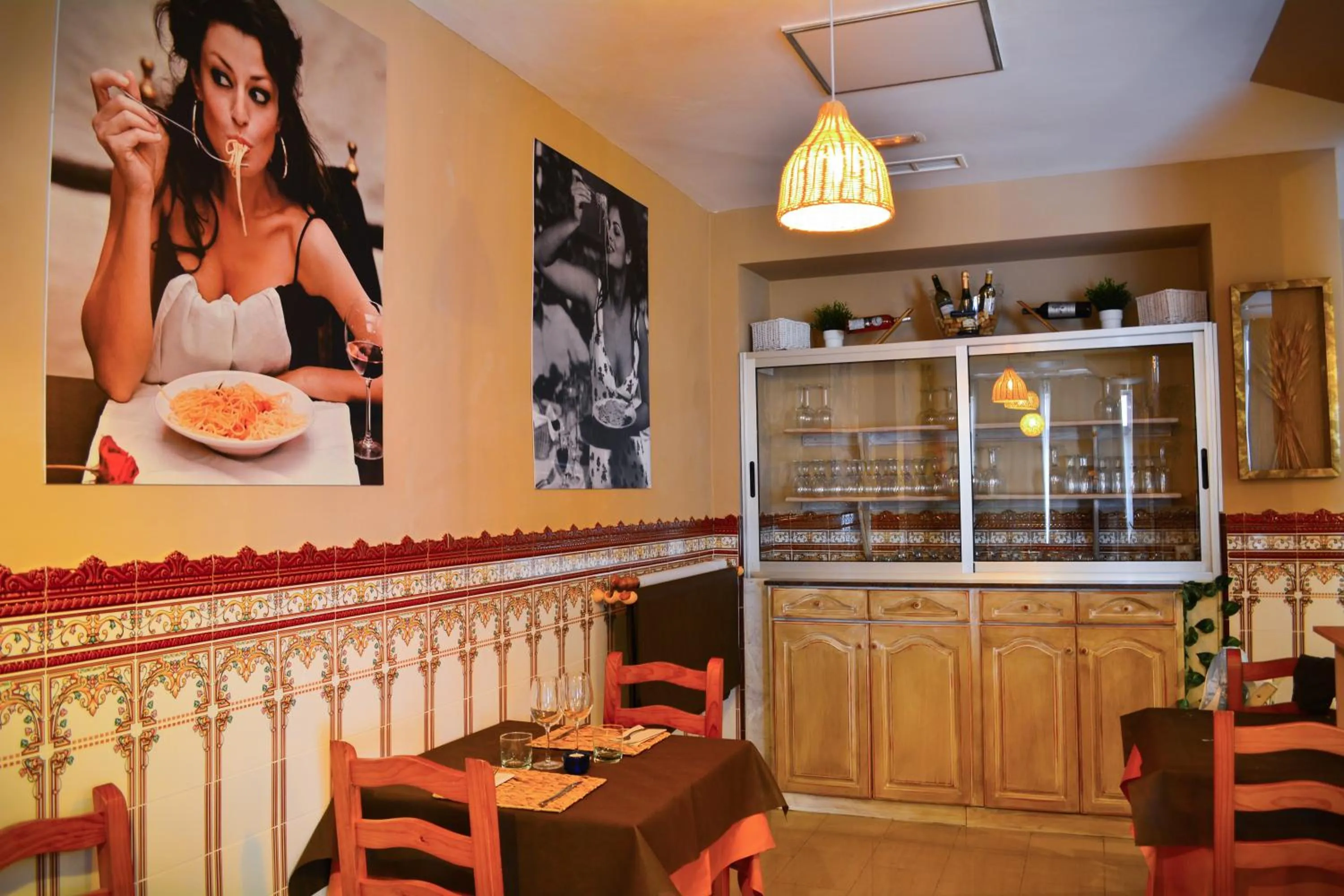 Restaurant/places to eat in Hotel L'Escala