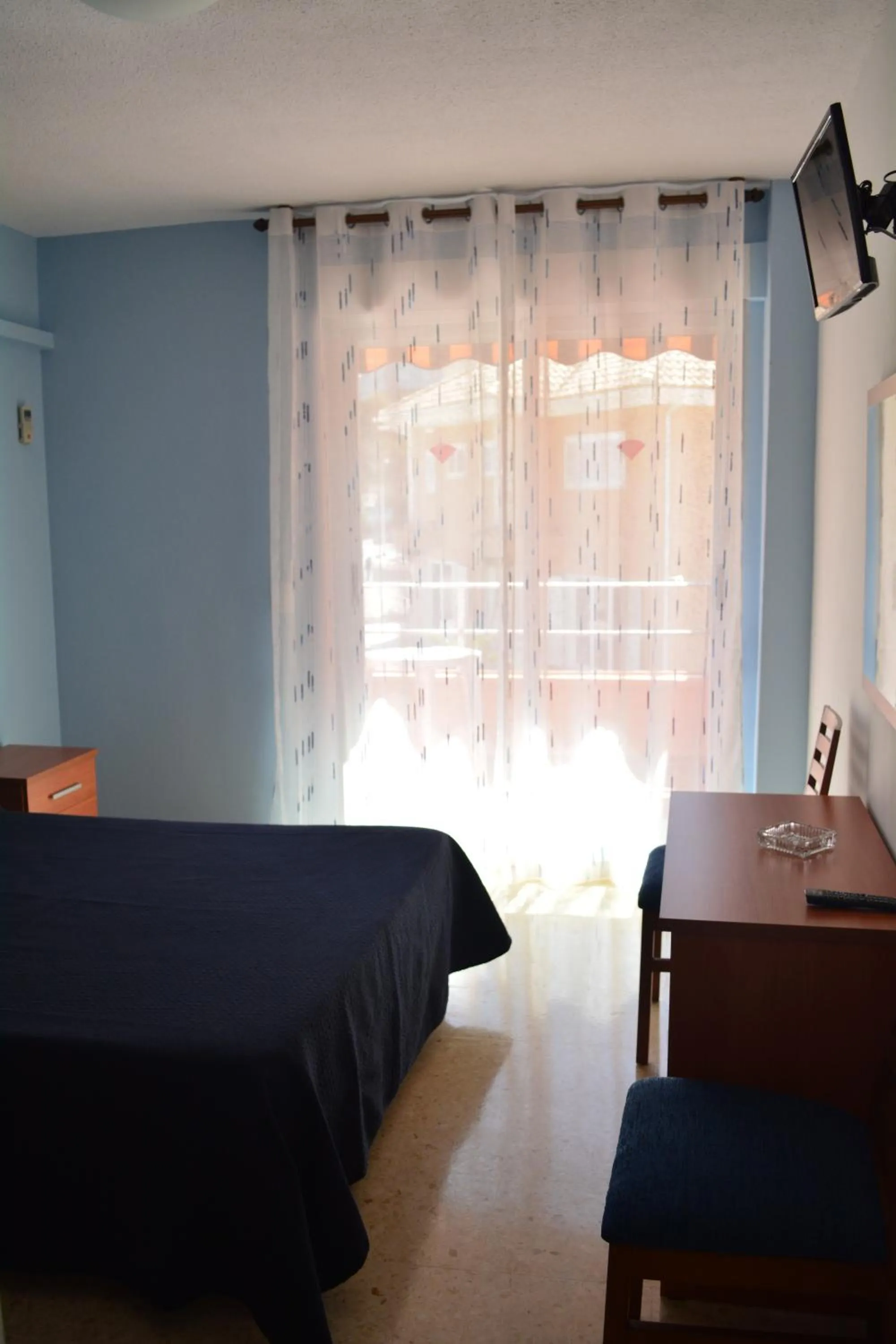 Bed in Hotel L'Escala