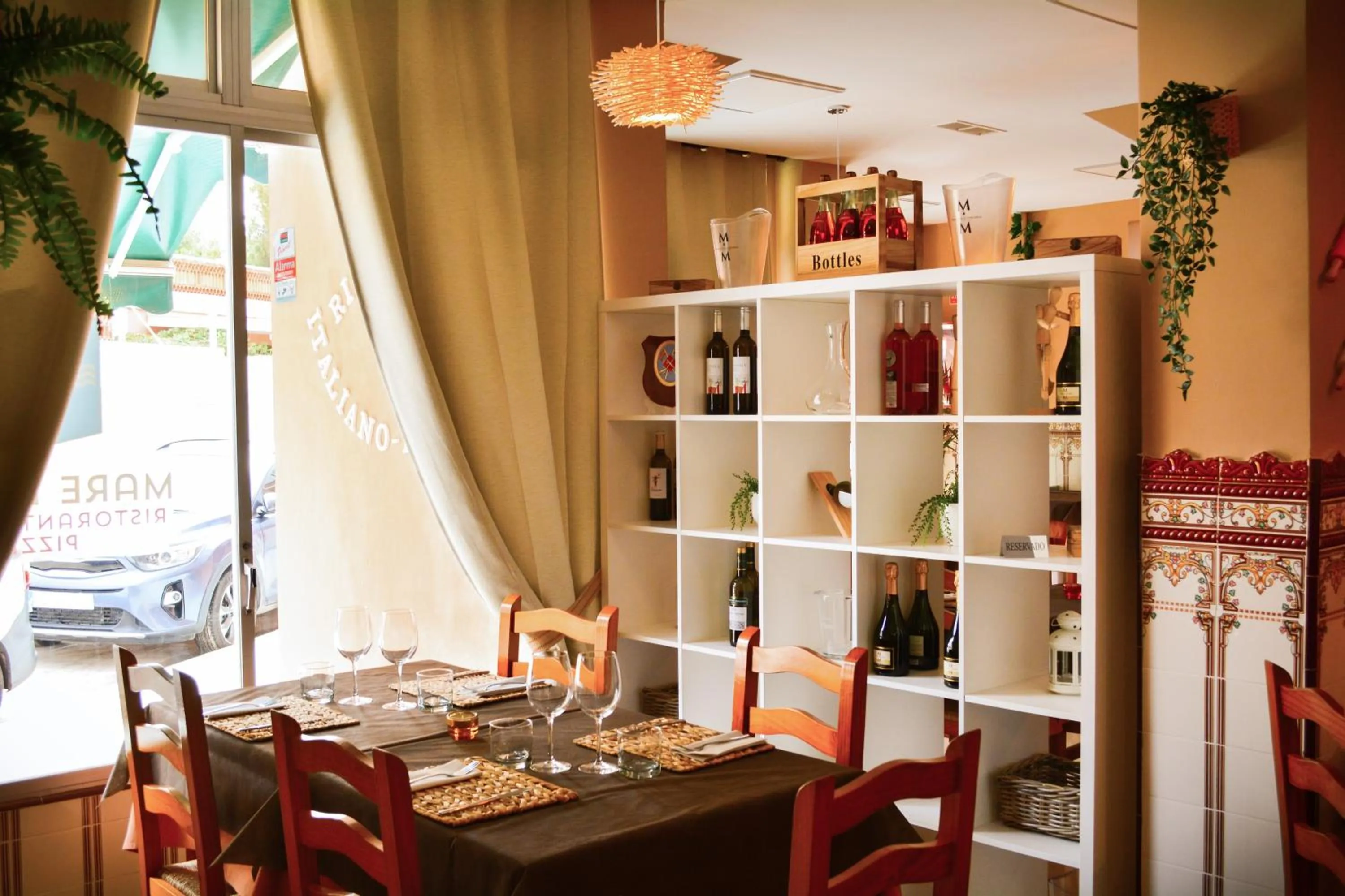 Restaurant/places to eat in Hotel L'Escala