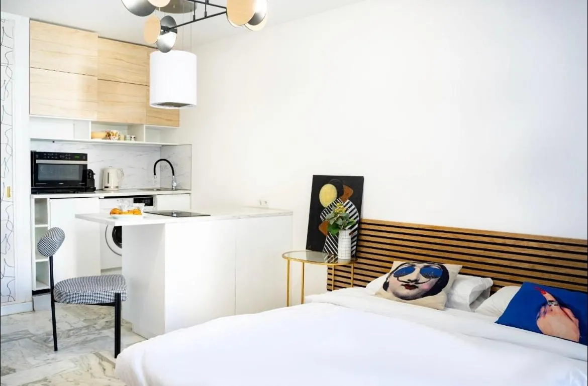 Majestic Apartment