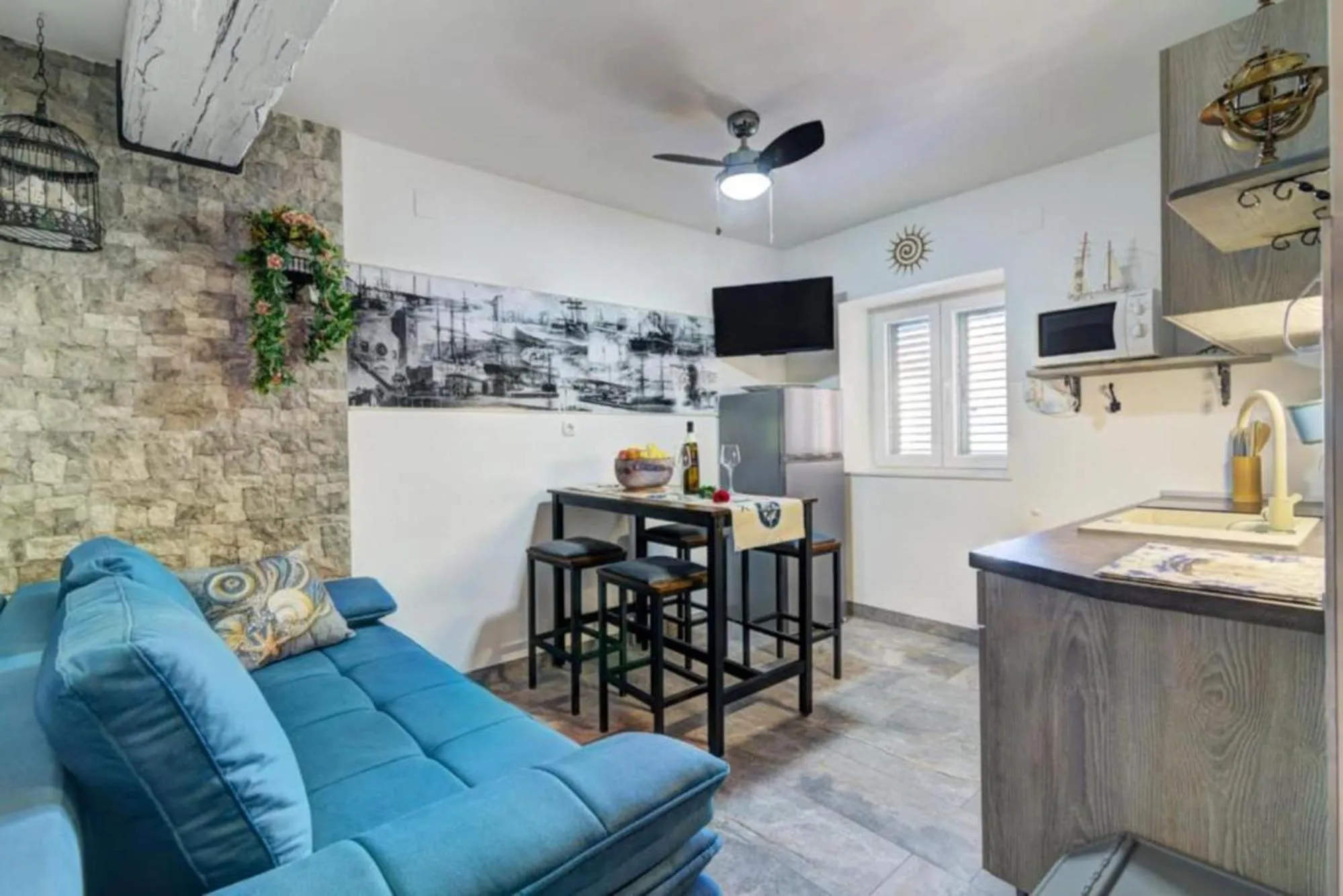 TV and multimedia in City Apartments & Studio App Frankopan
