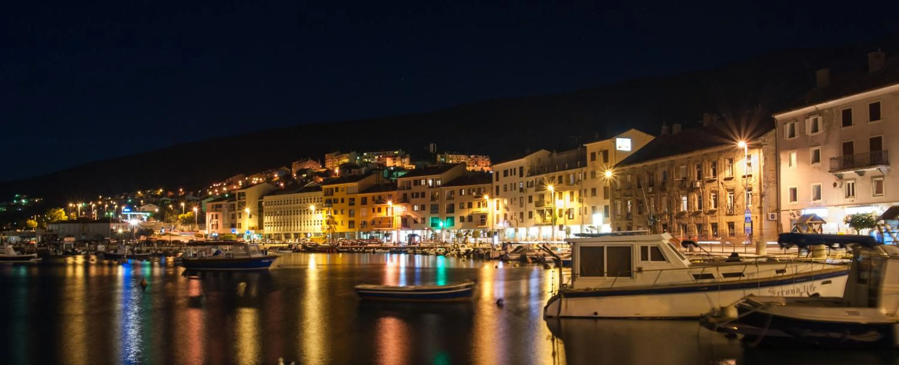 Night in City Apartments & Studio App Frankopan