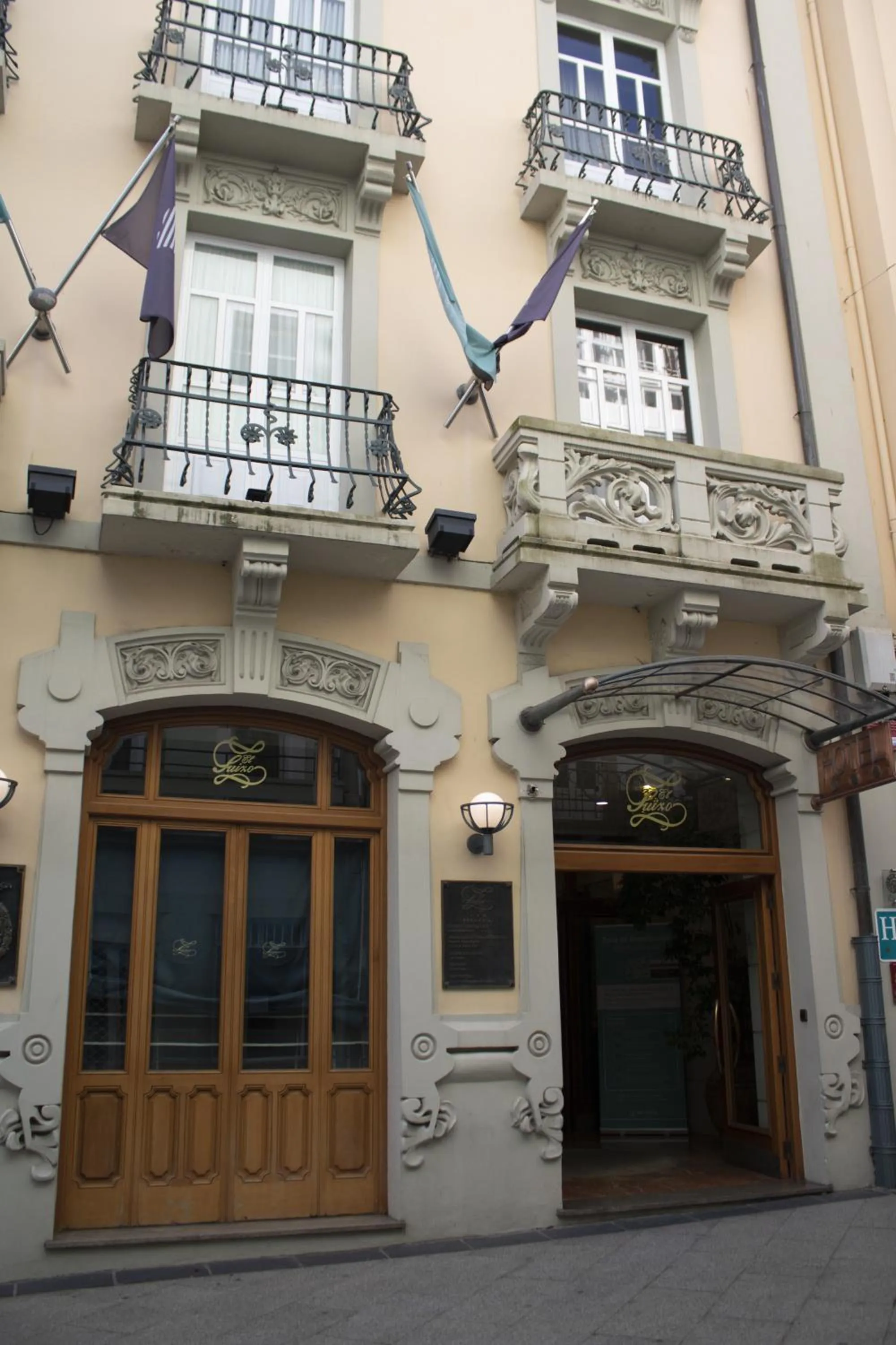 Facade/entrance in Hotel Alda El Suizo