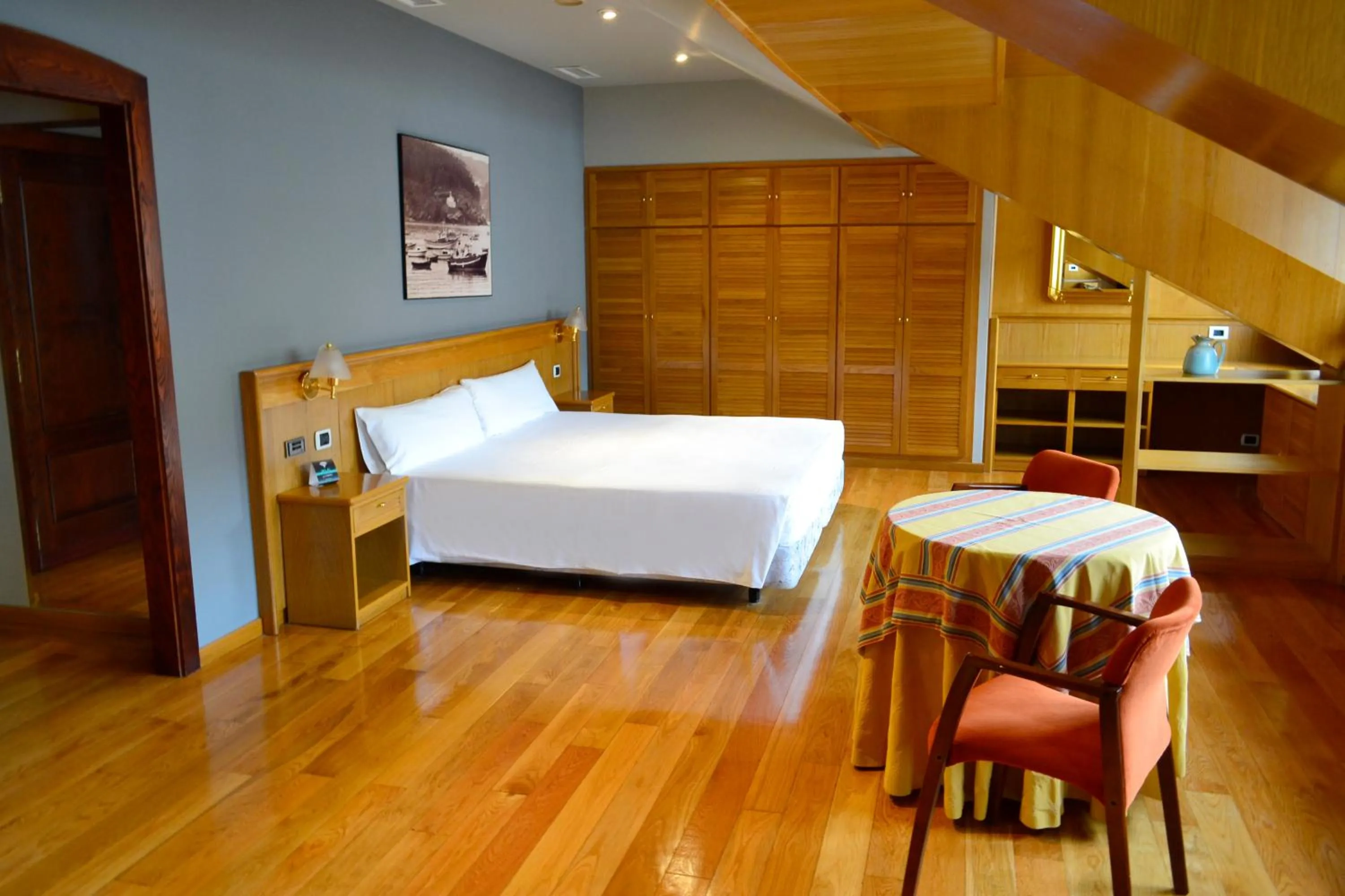 Decorative detail, Bed in Hotel Alda El Suizo