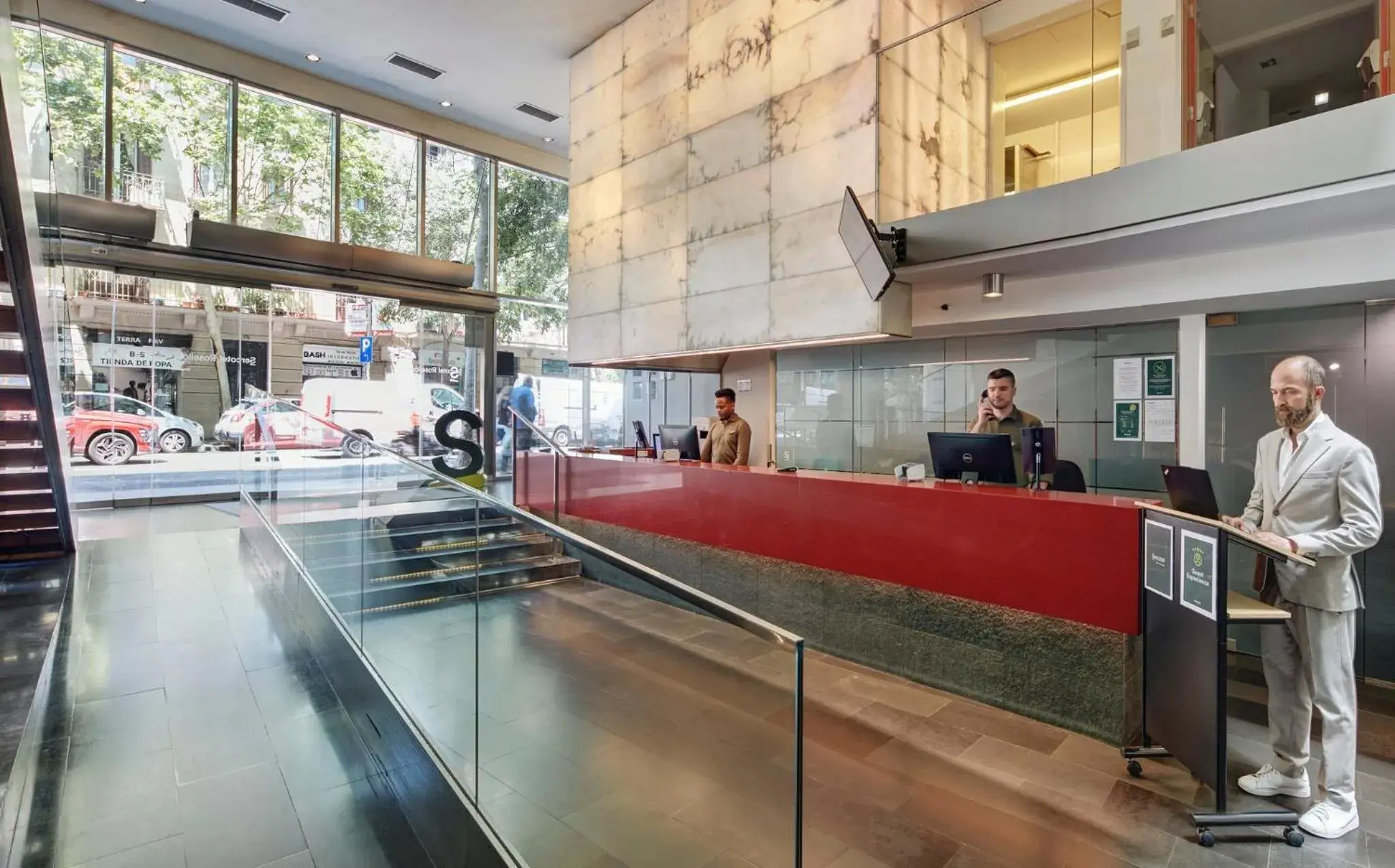 Lobby or reception in Sercotel Hotel Rosellon Lobby or reception in Sercotel Hotel Rosellon