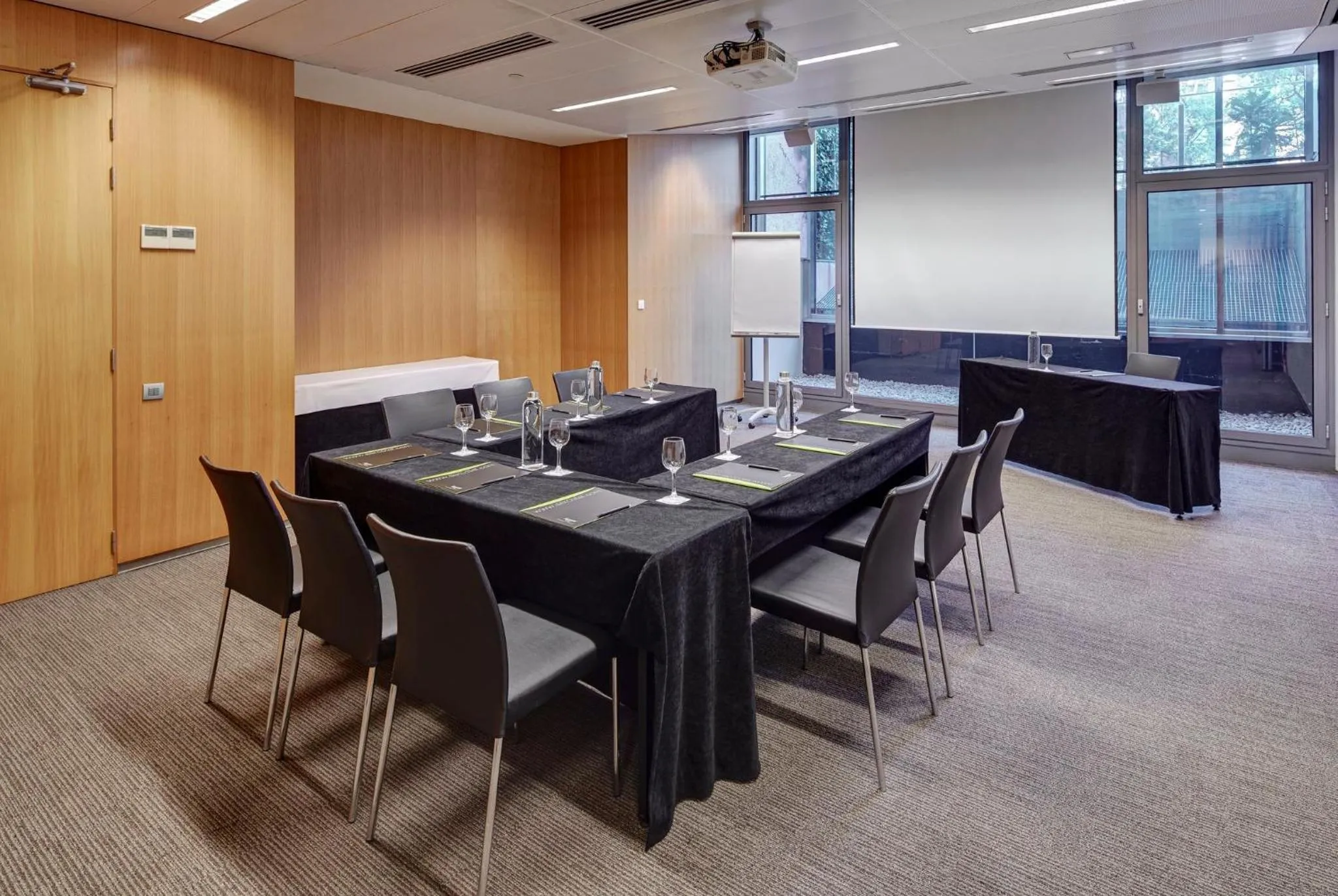 Meeting/conference room in Sercotel Hotel Rosellon