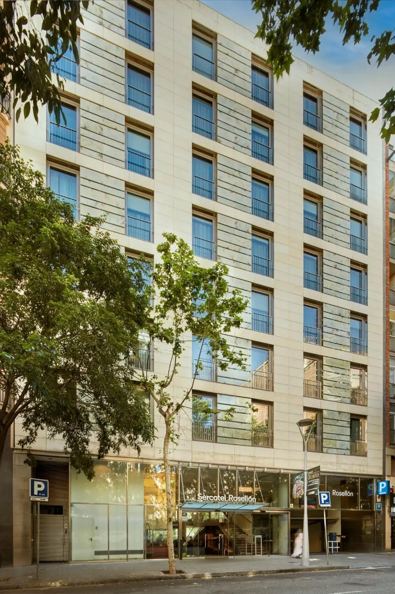 Facade/entrance in Sercotel Hotel Rosellon Facade/entrance in Sercotel Hotel Rosellon