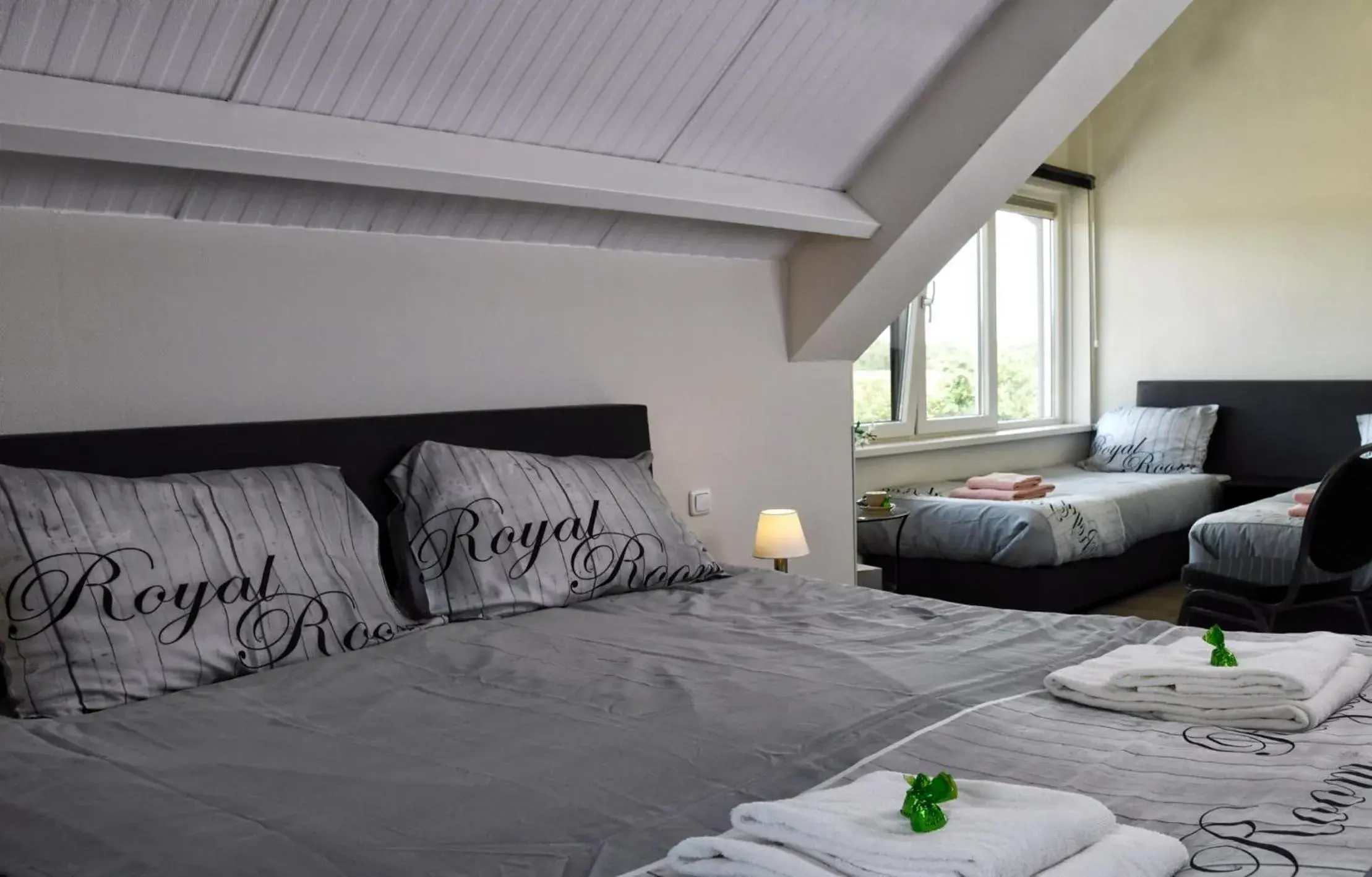 Quadruple Room with Garden View in B&B Hof 't Sprakel Quadruple Room with Garden View in B&B Hof 't Sprakel