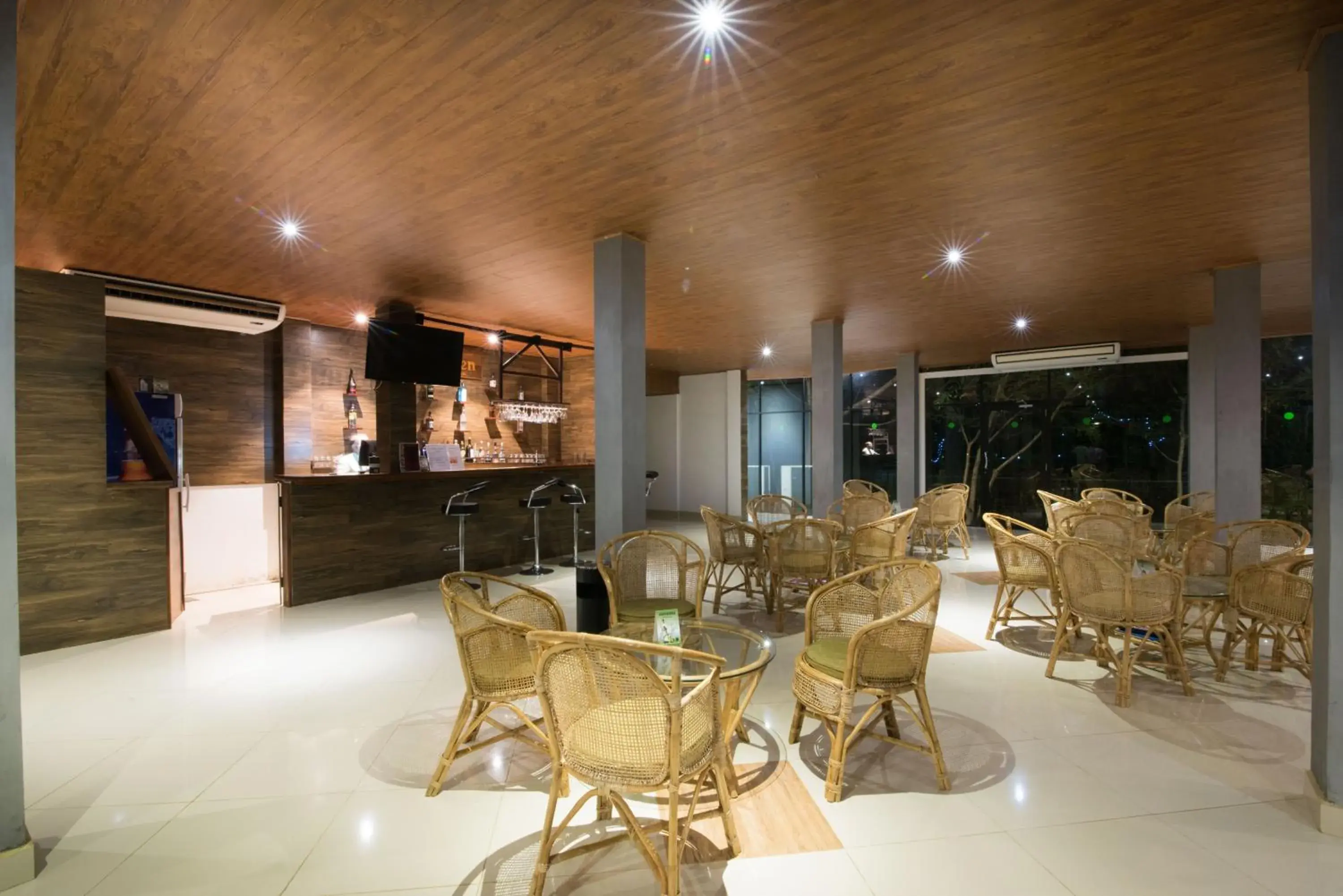 Lounge or bar in Sungreen Resort Habarana Lounge or bar in Sungreen Resort Habarana