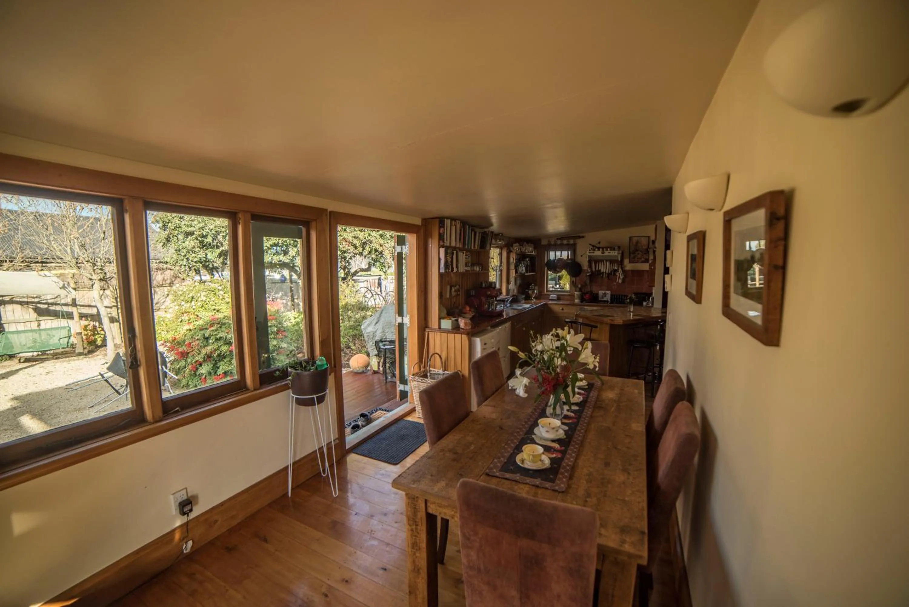 Dining area in Barbs Place