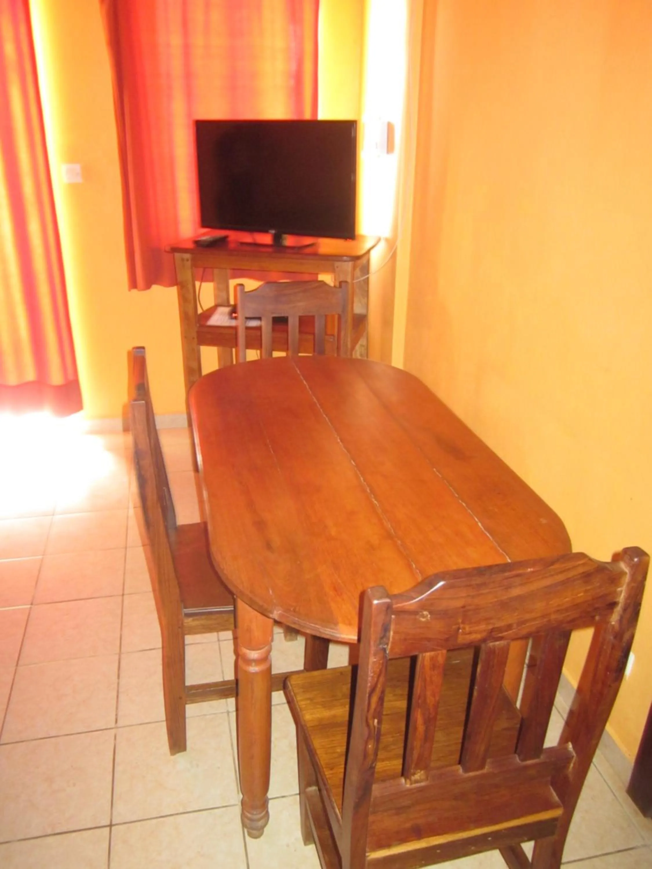 Dining area in Residence Kathyly
