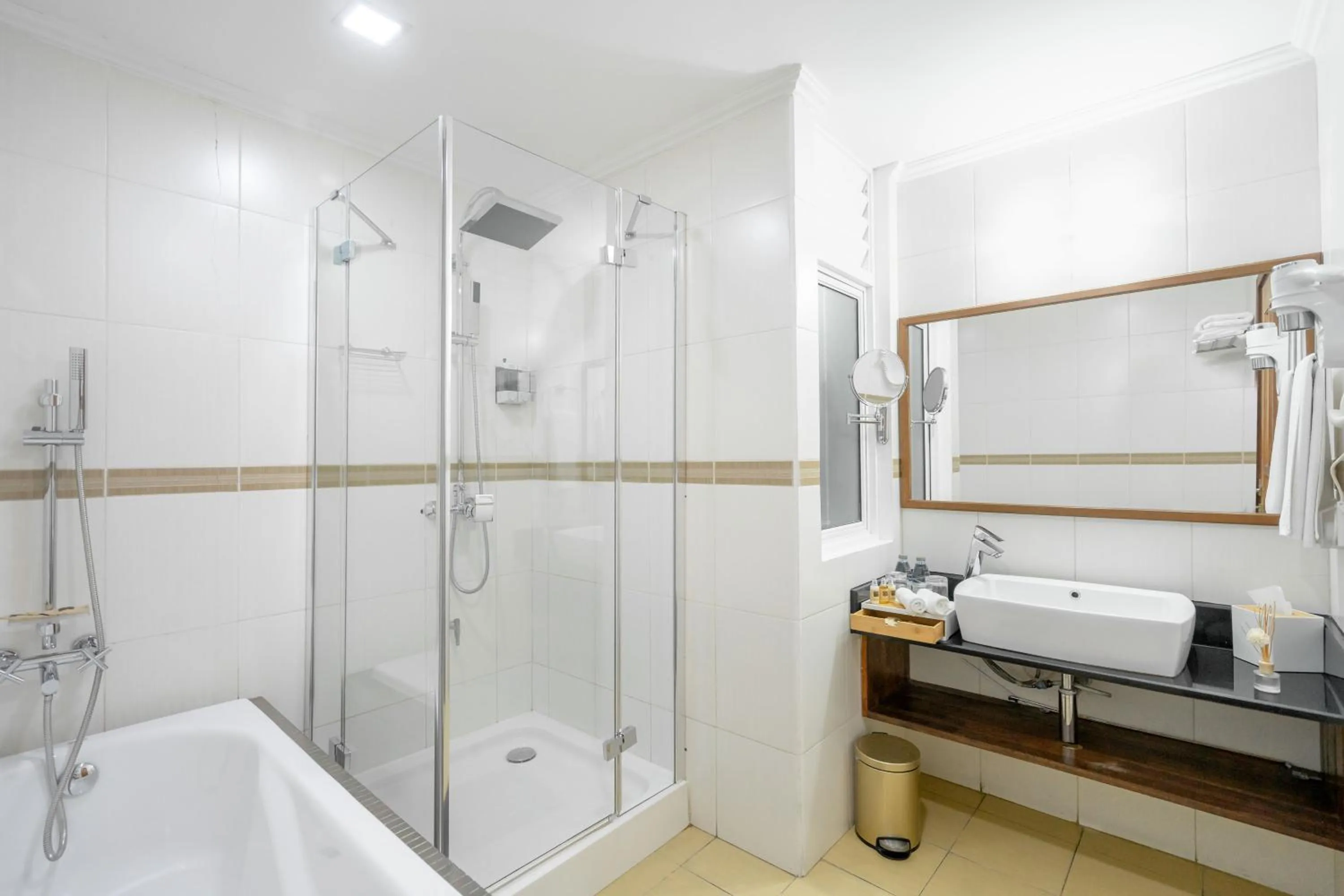 Shower in Noomoo Hulhumale