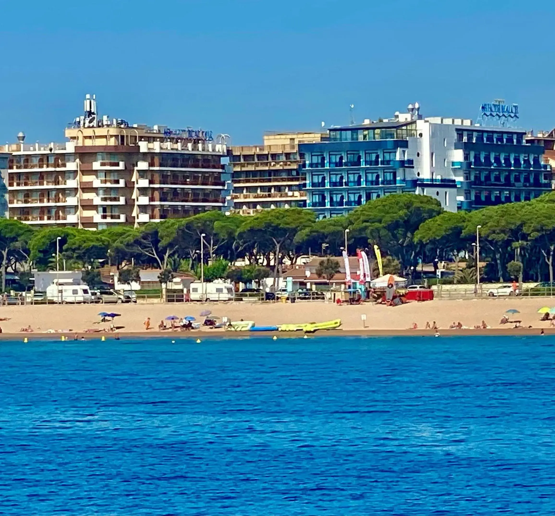 Property building in Hotel Blaumar Property building in Hotel Blaumar