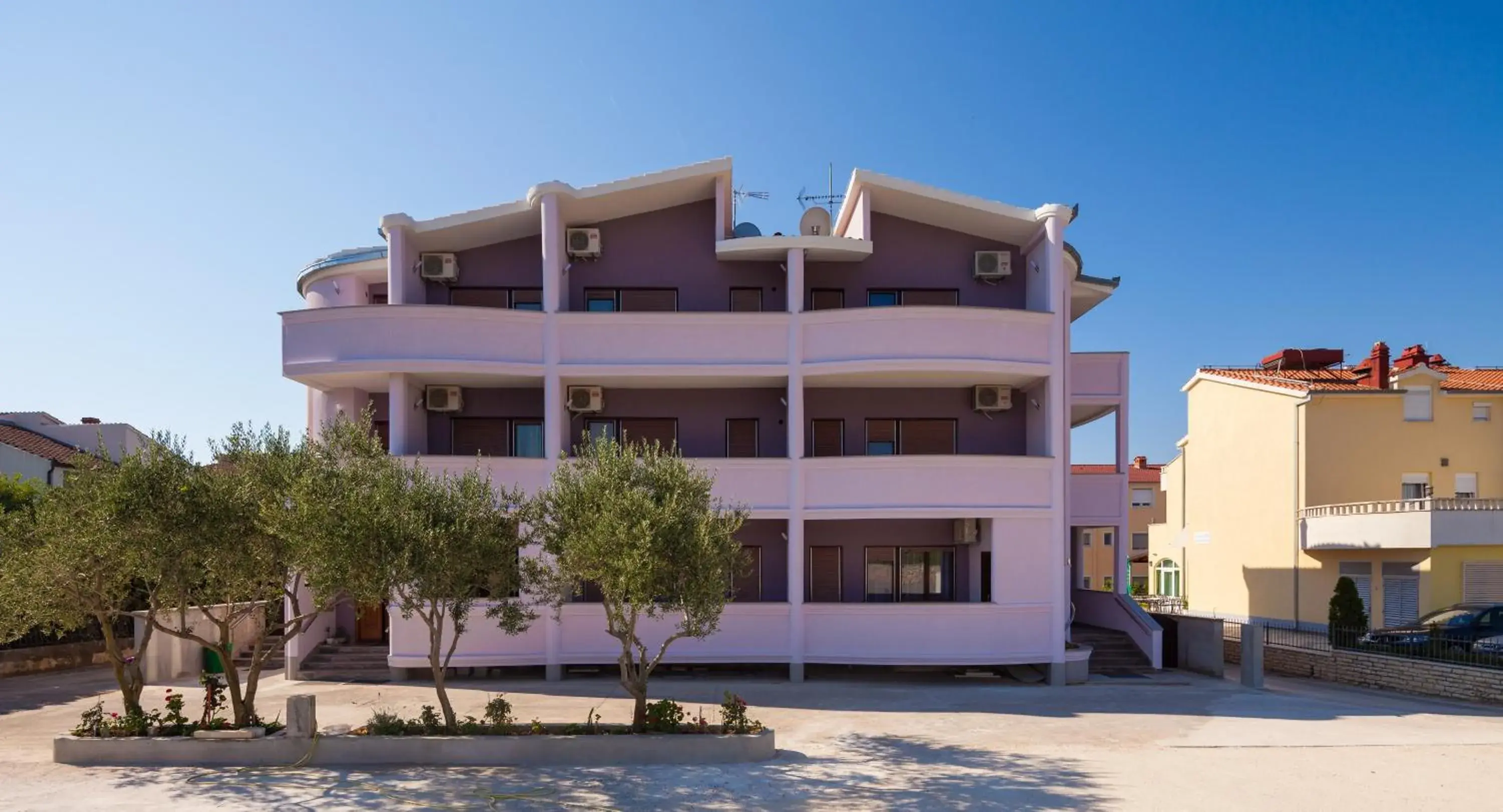 Property building in Apartments Mara Property building in Apartments Mara