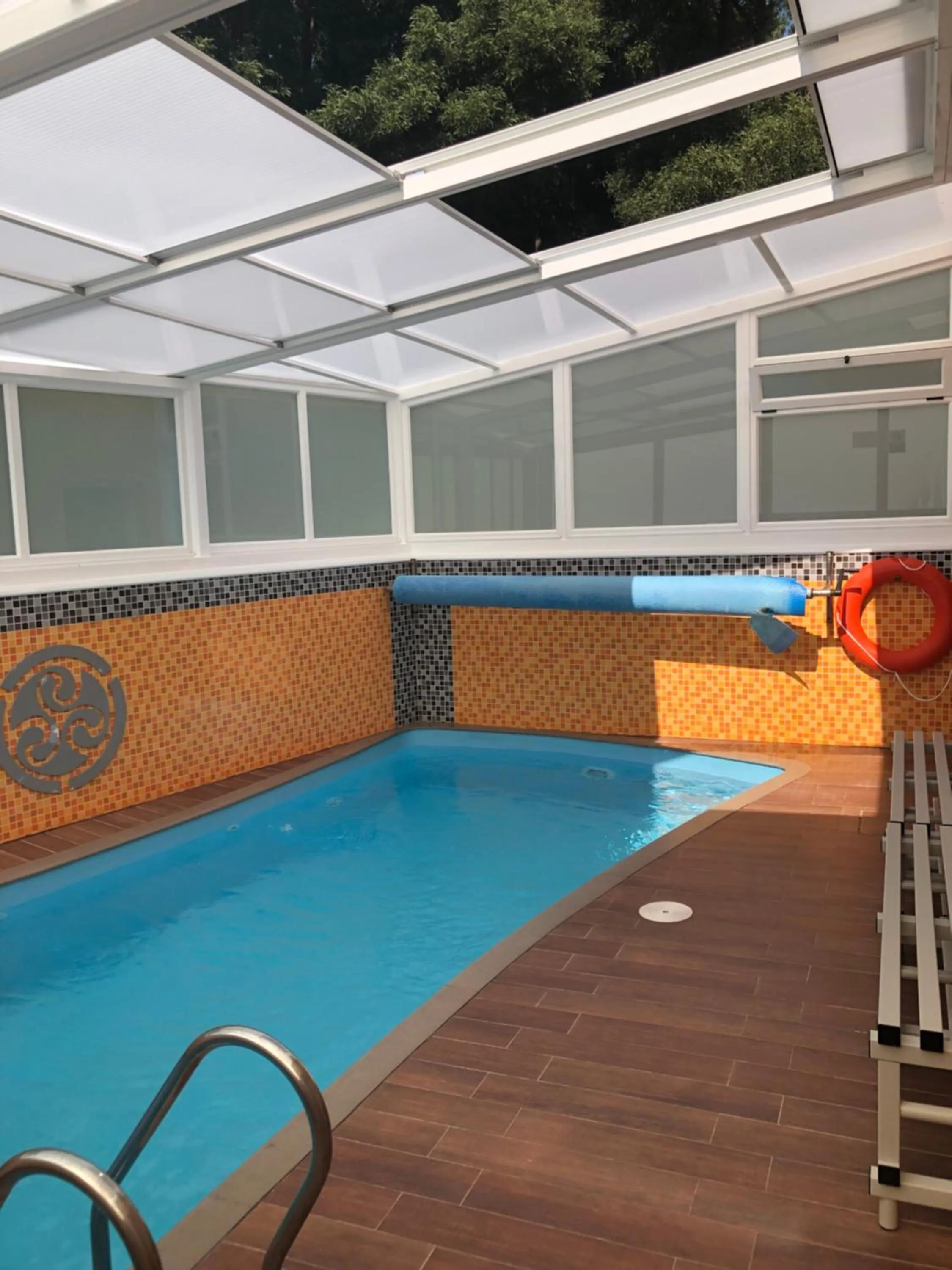 Swimming pool in Apartamentos Trisquel
