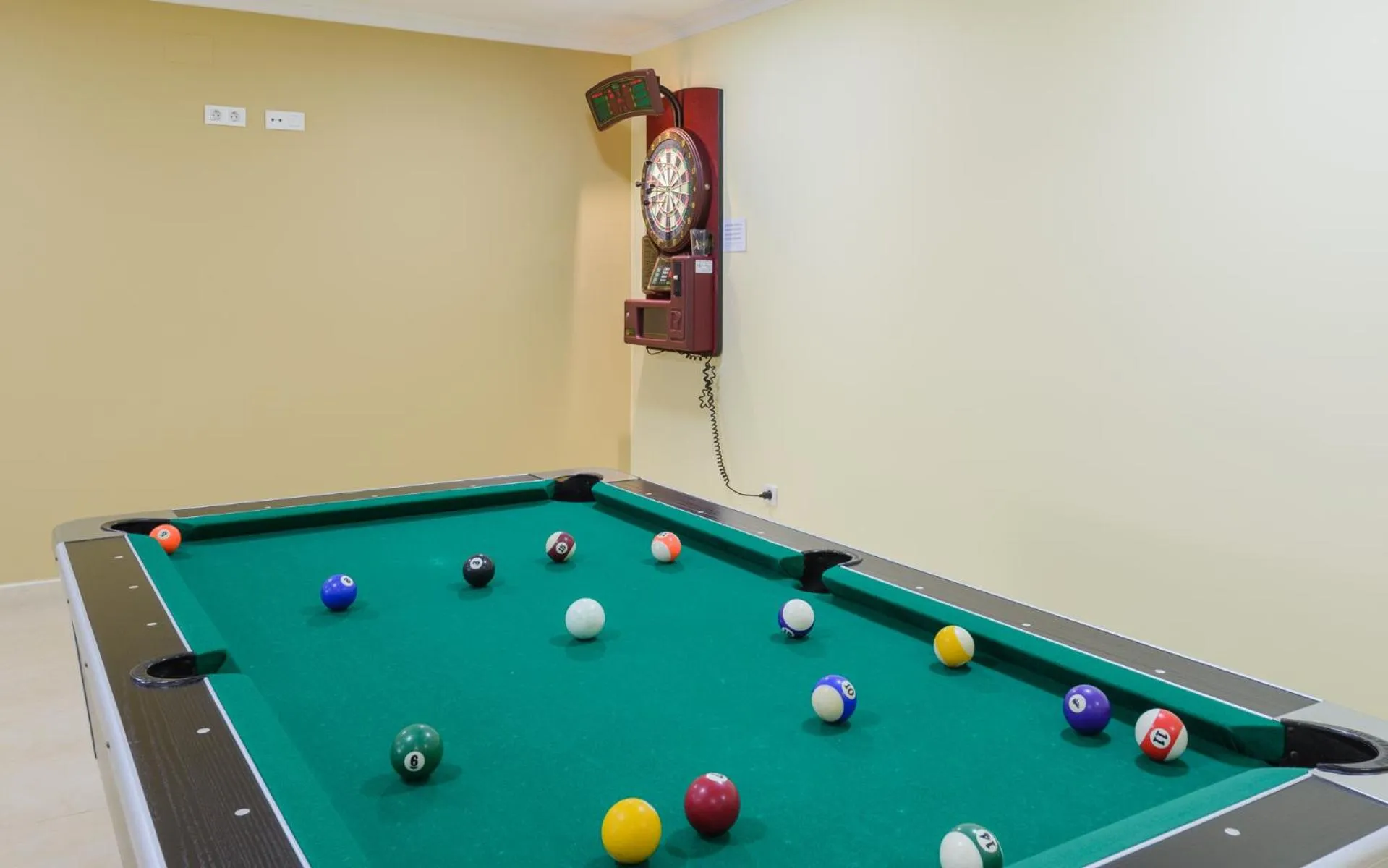 Billiard in Apartamentos Trisquel