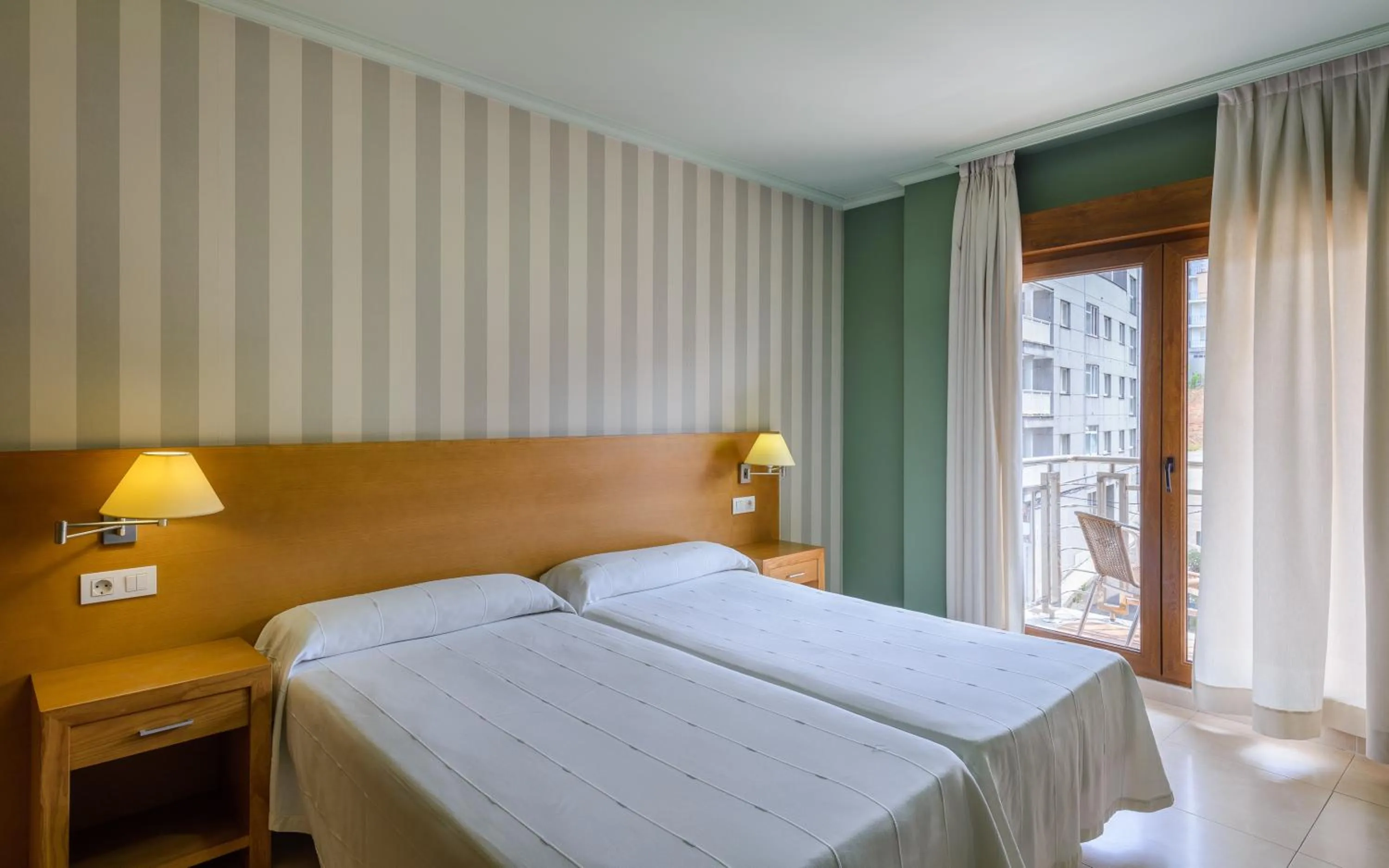 Bedroom, Bed in Apartamentos Trisquel