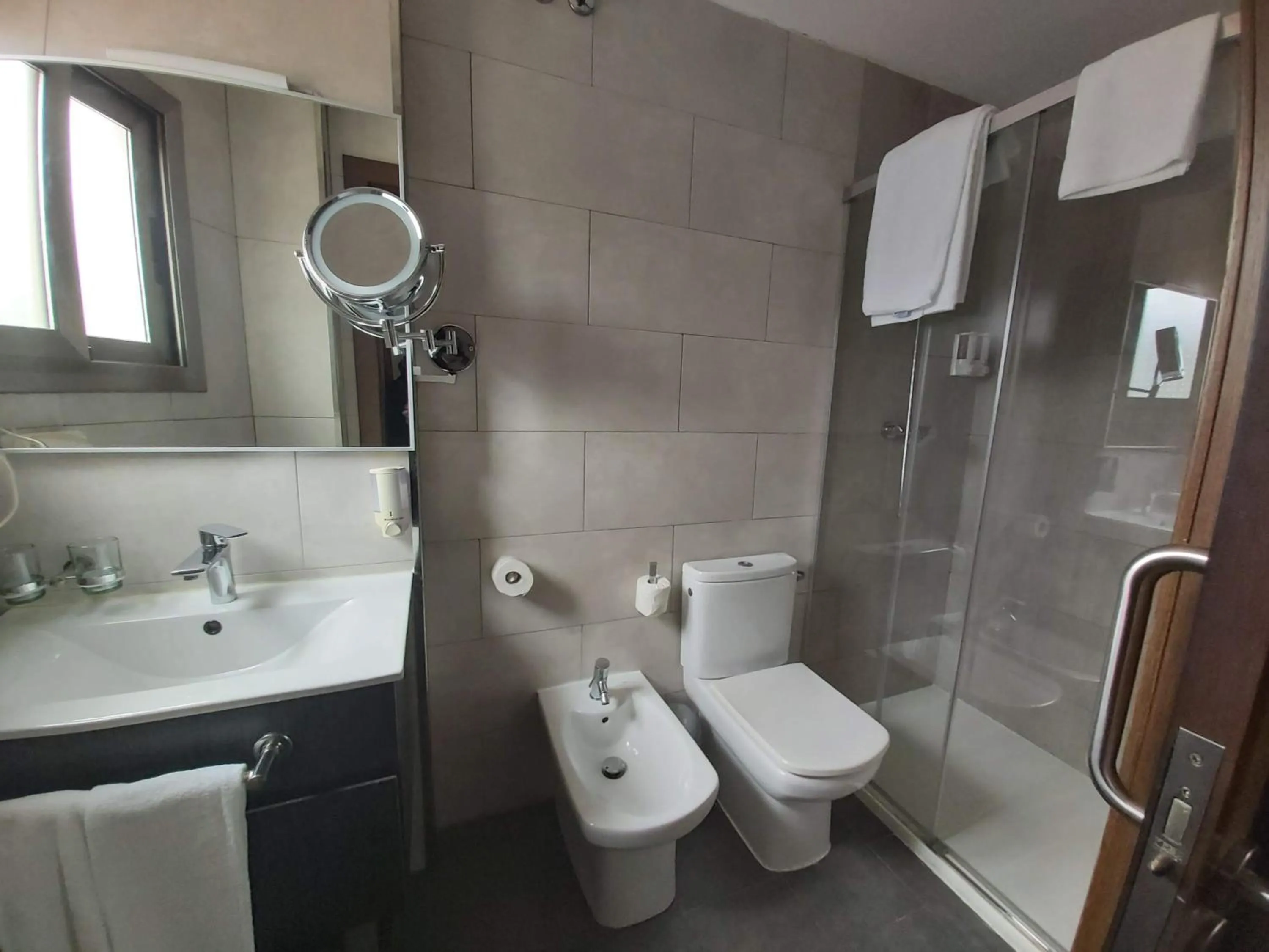 Bathroom in Hotel 170