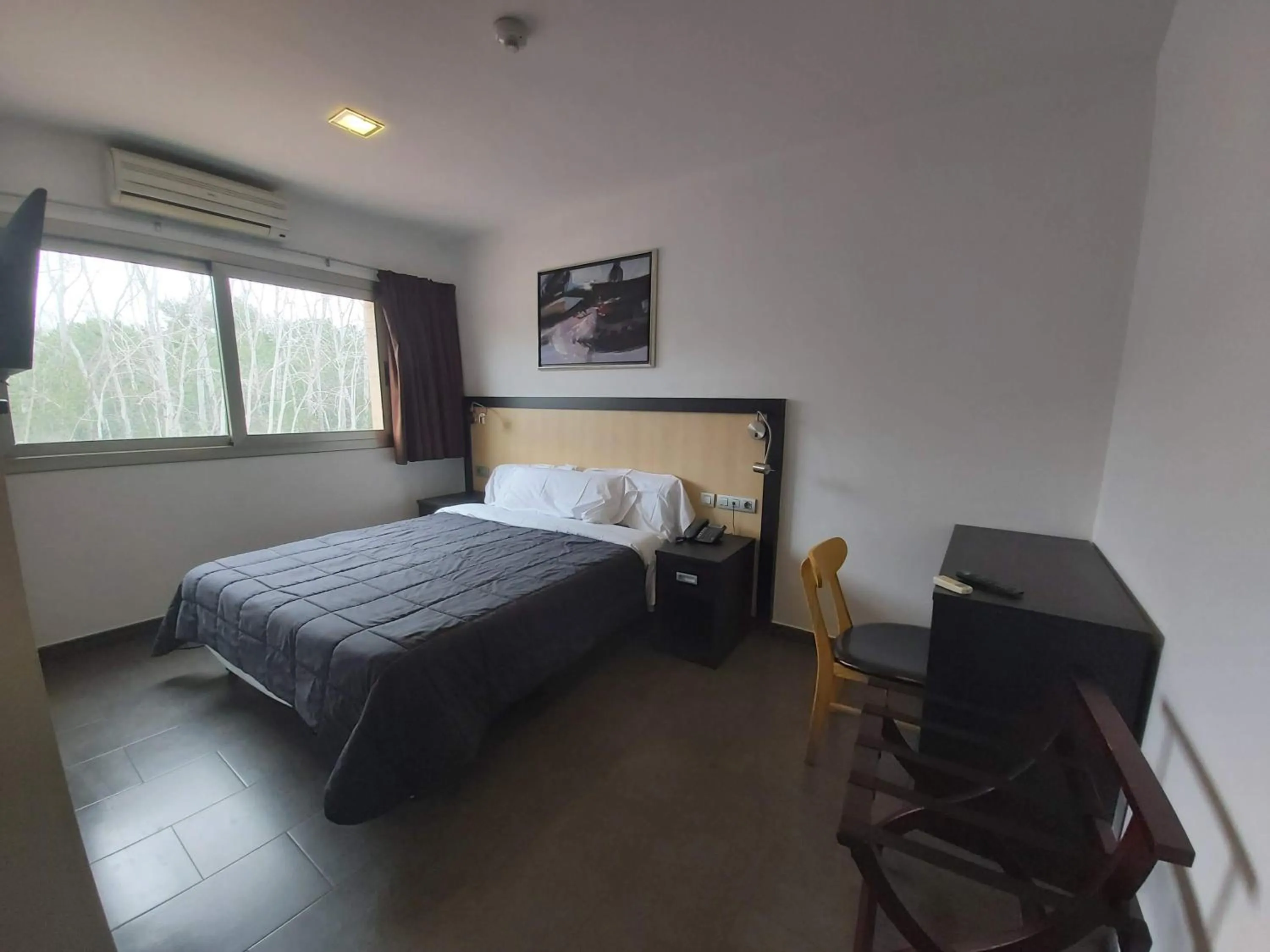 Photo of the whole room, Bed in Hotel 170