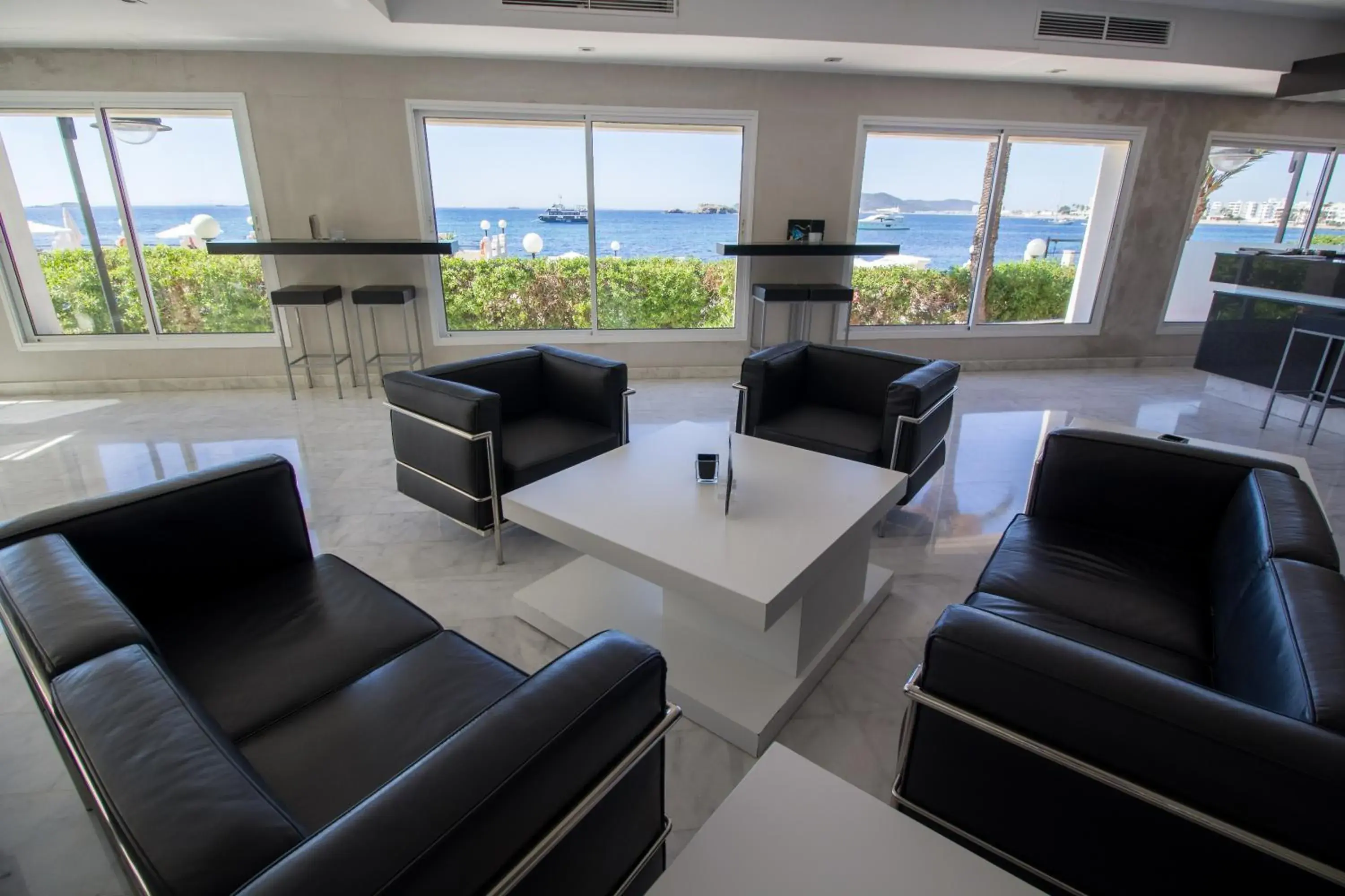 Lounge or bar in BG Nautico Ebeso Lounge or bar in BG Nautico Ebeso