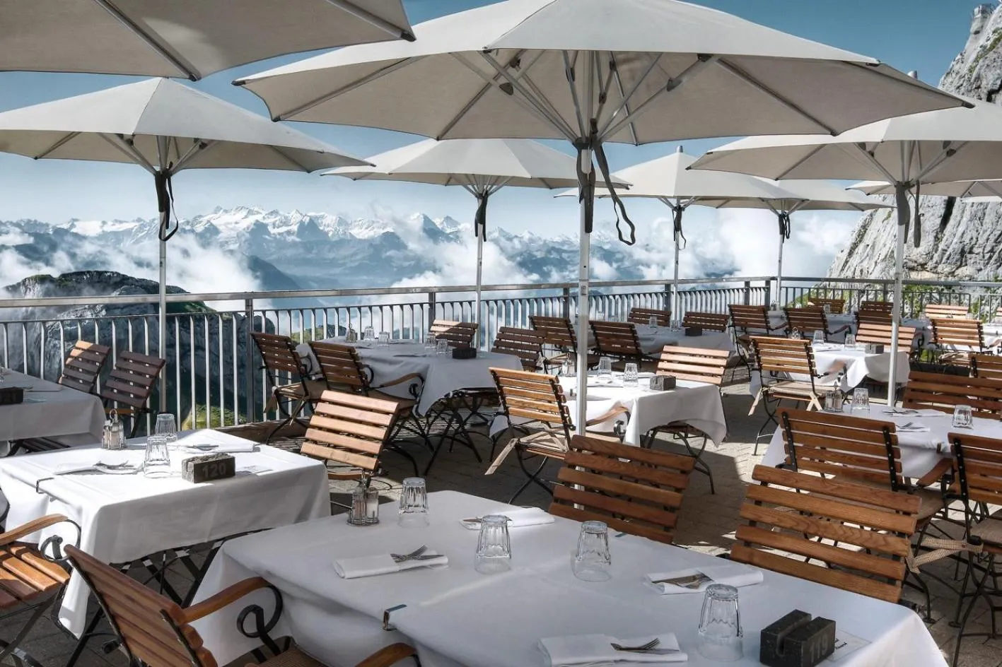 Restaurant/places to eat in Hotel Pilatus-Kulm