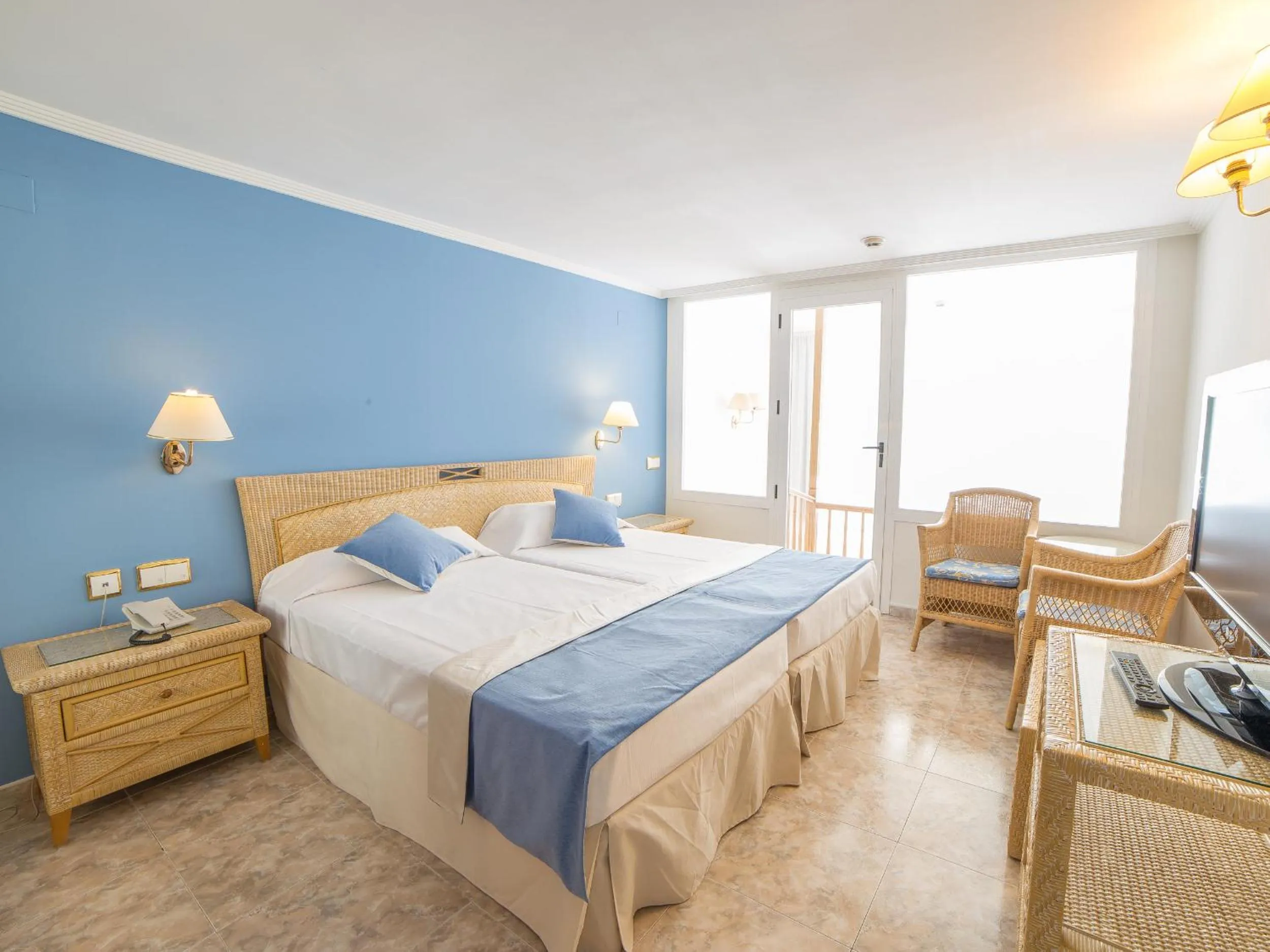 Bedroom, Bed in Palas Pineda