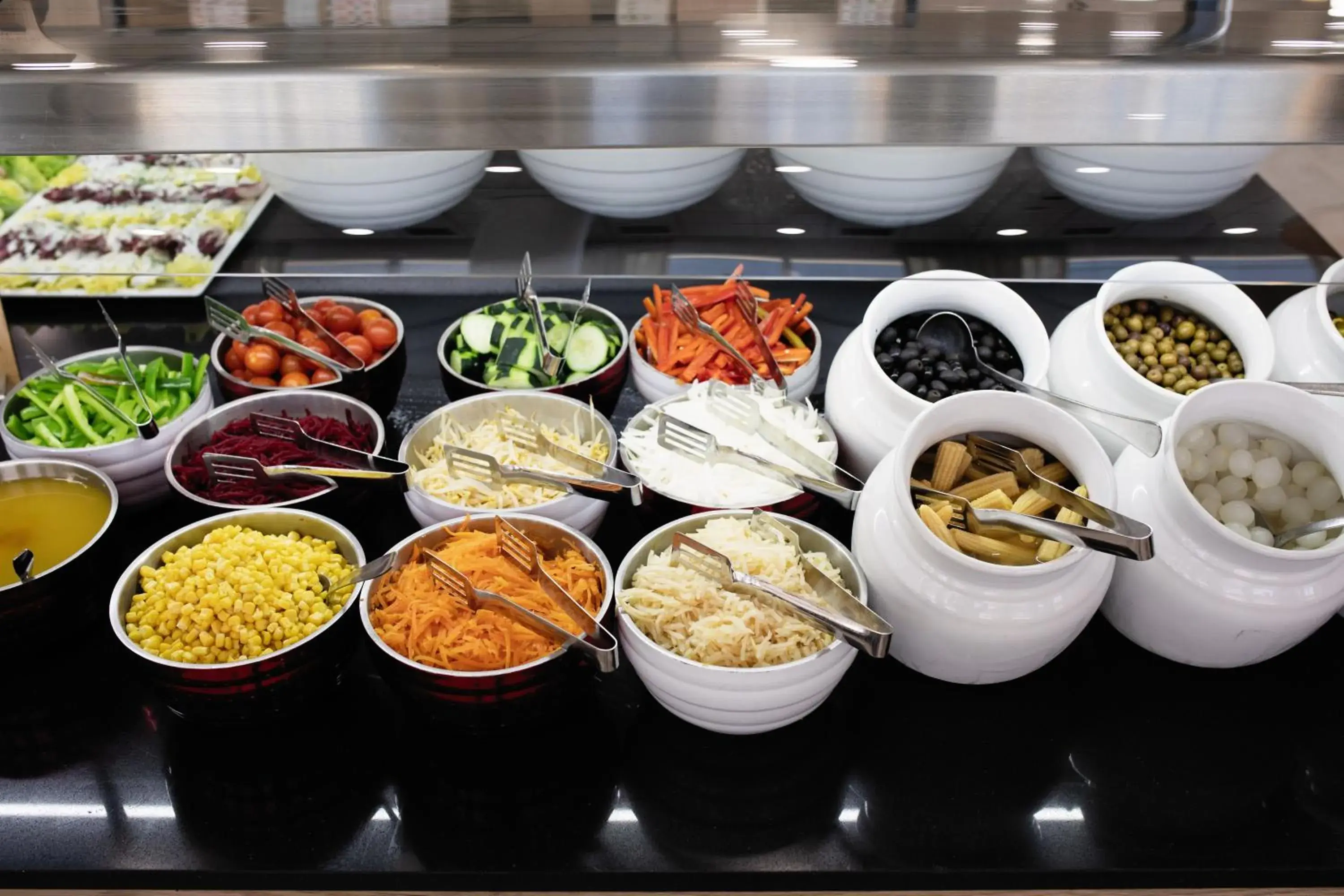 Food and drinks in Palas Pineda Food and drinks in Palas Pineda