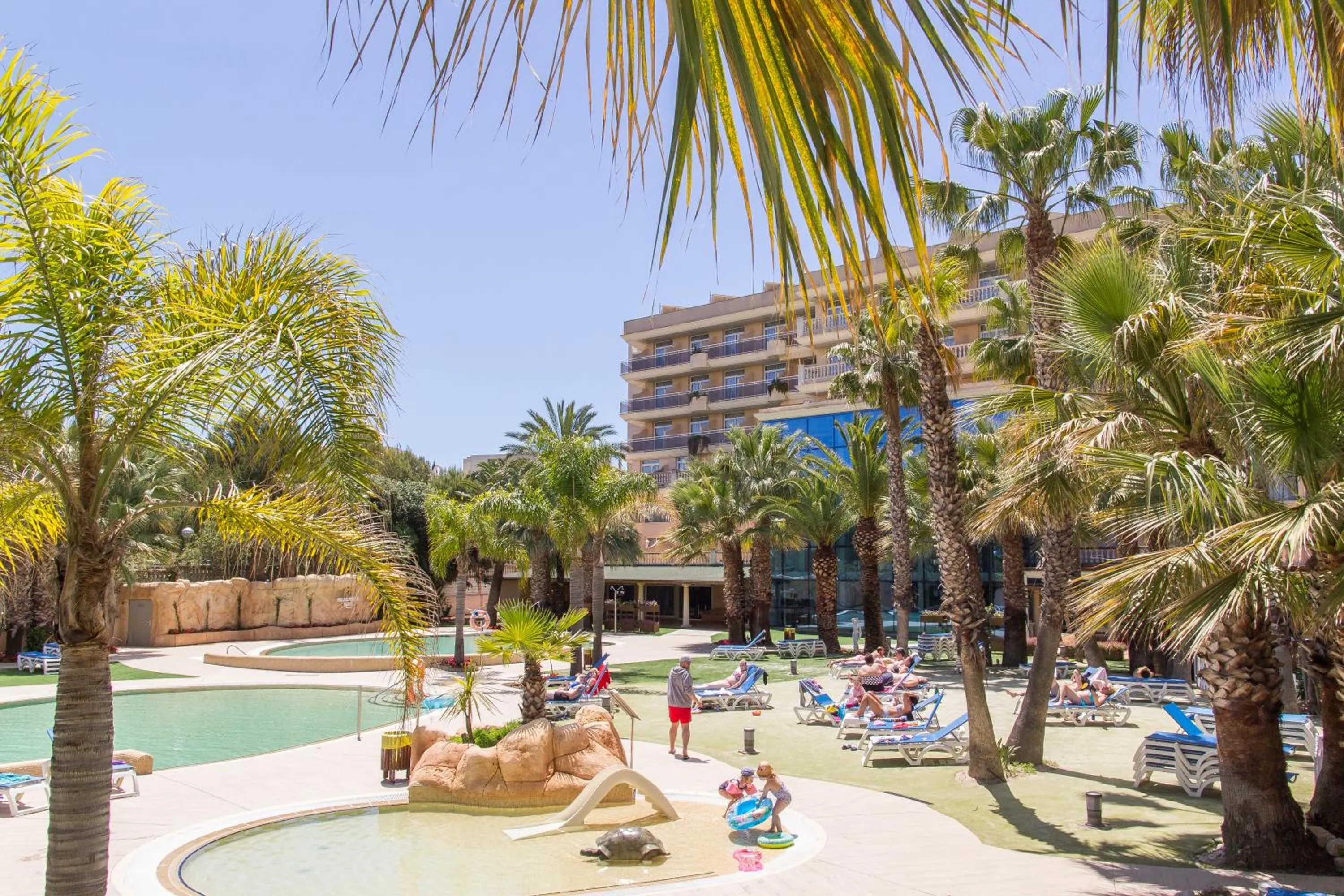 Swimming pool in Palas Pineda