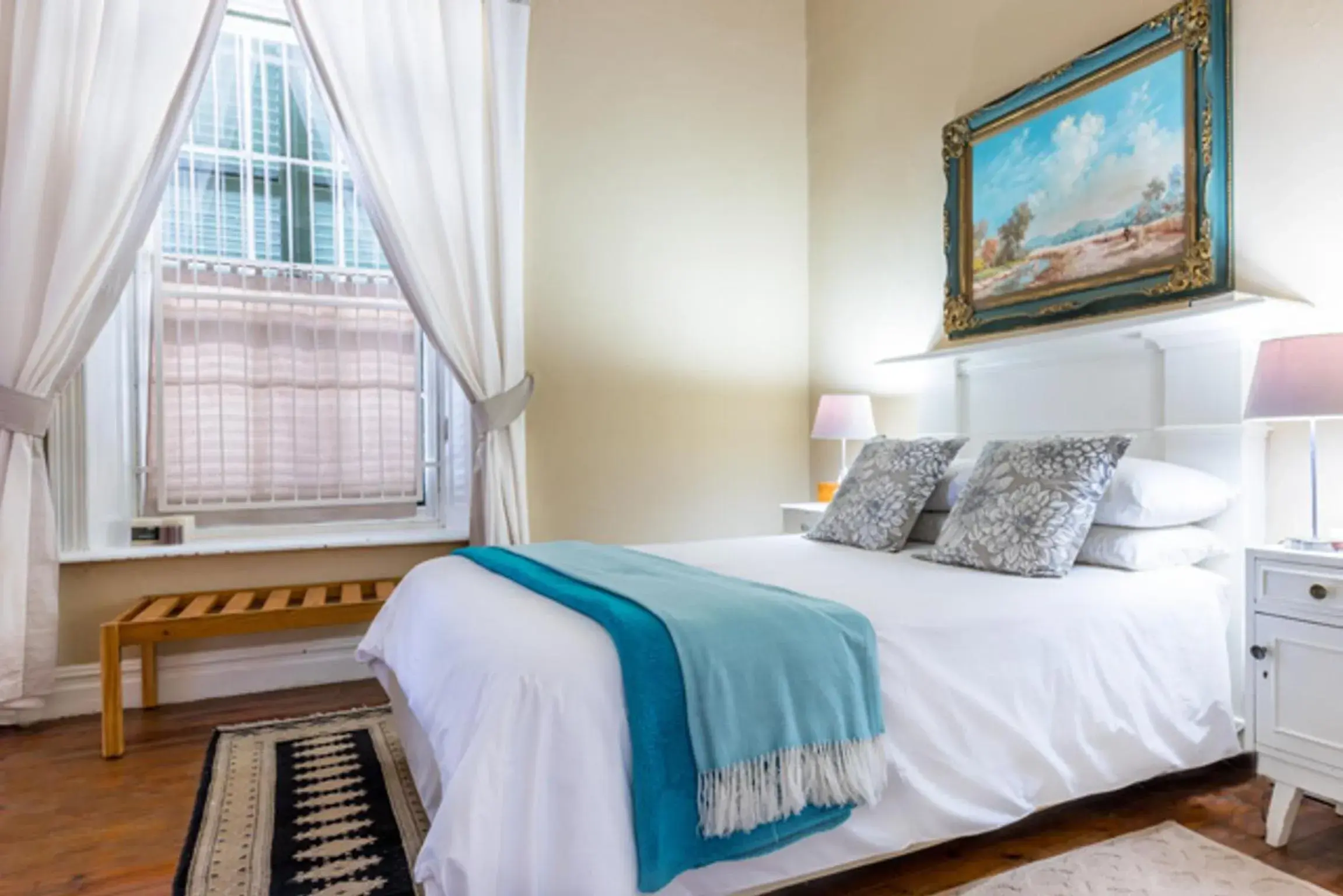 Double Room with Private Bathroom in NANNA ROUS' TOWN HOUSE Double Room with Private Bathroom in NANNA ROUS' TOWN HOUSE