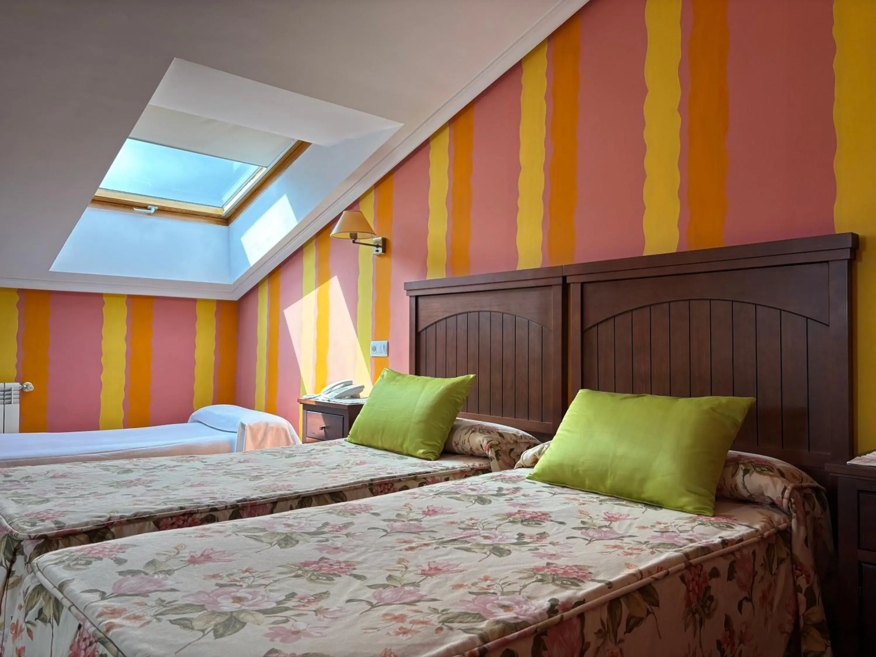 Triple Room (2 adults + 1 child) in Hotel Casona Los Caballeros Triple Room (2 adults + 1 child) in Hotel Casona Los Caballeros