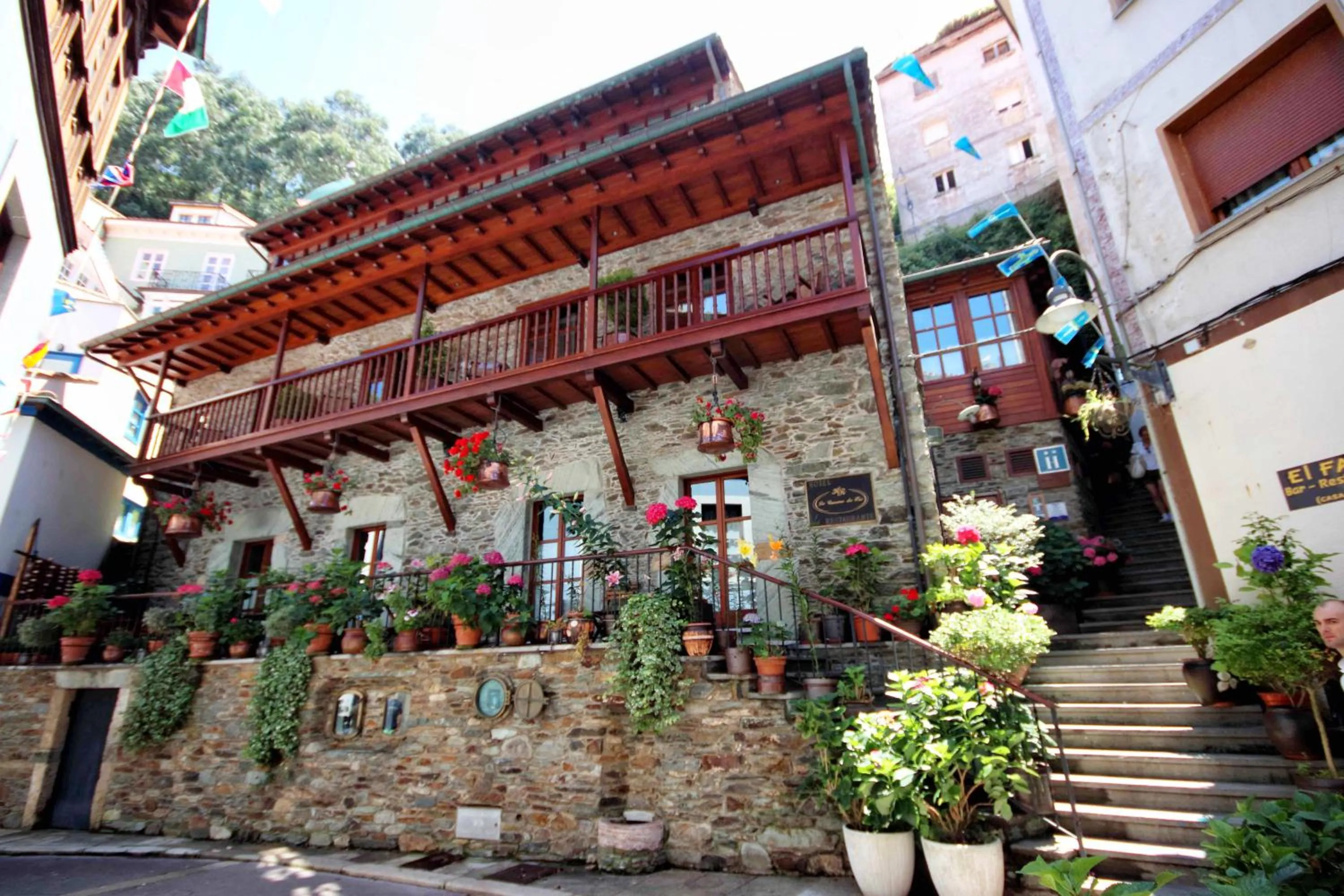 Property building in La Casona de Pío