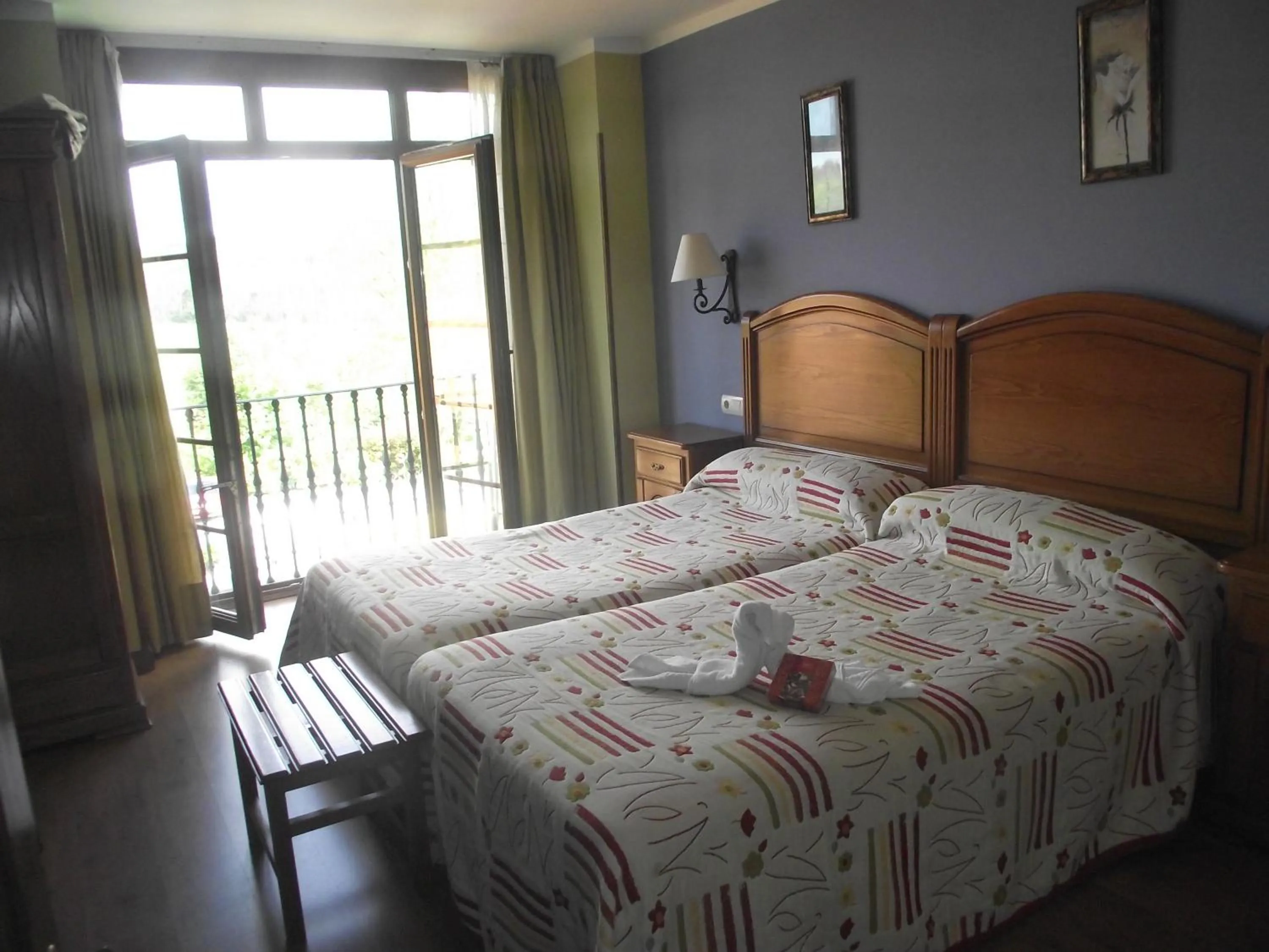 Day, Bed in Hotel Marfrei