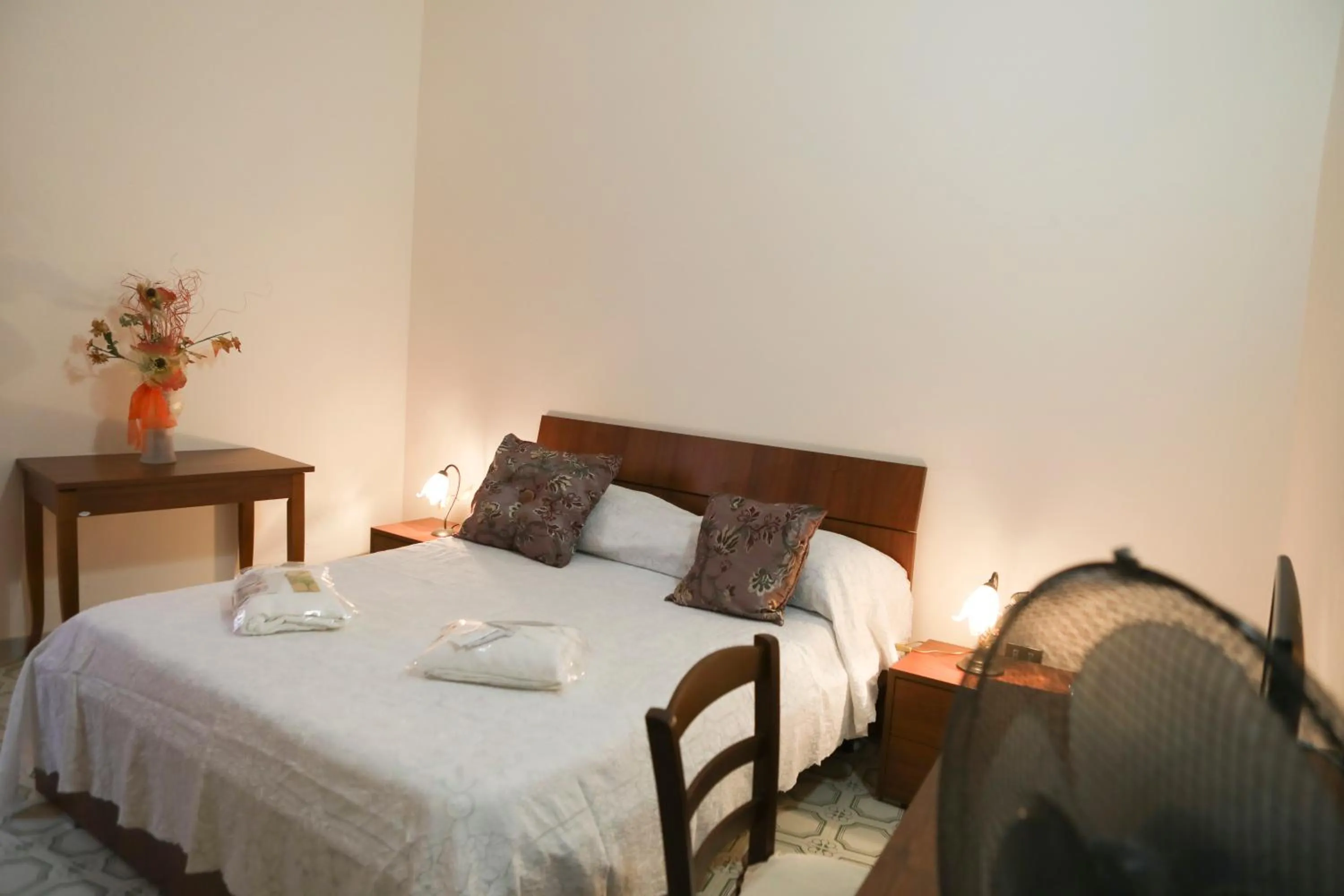 Photo of the whole room, Bed in Alle Antiche Mura