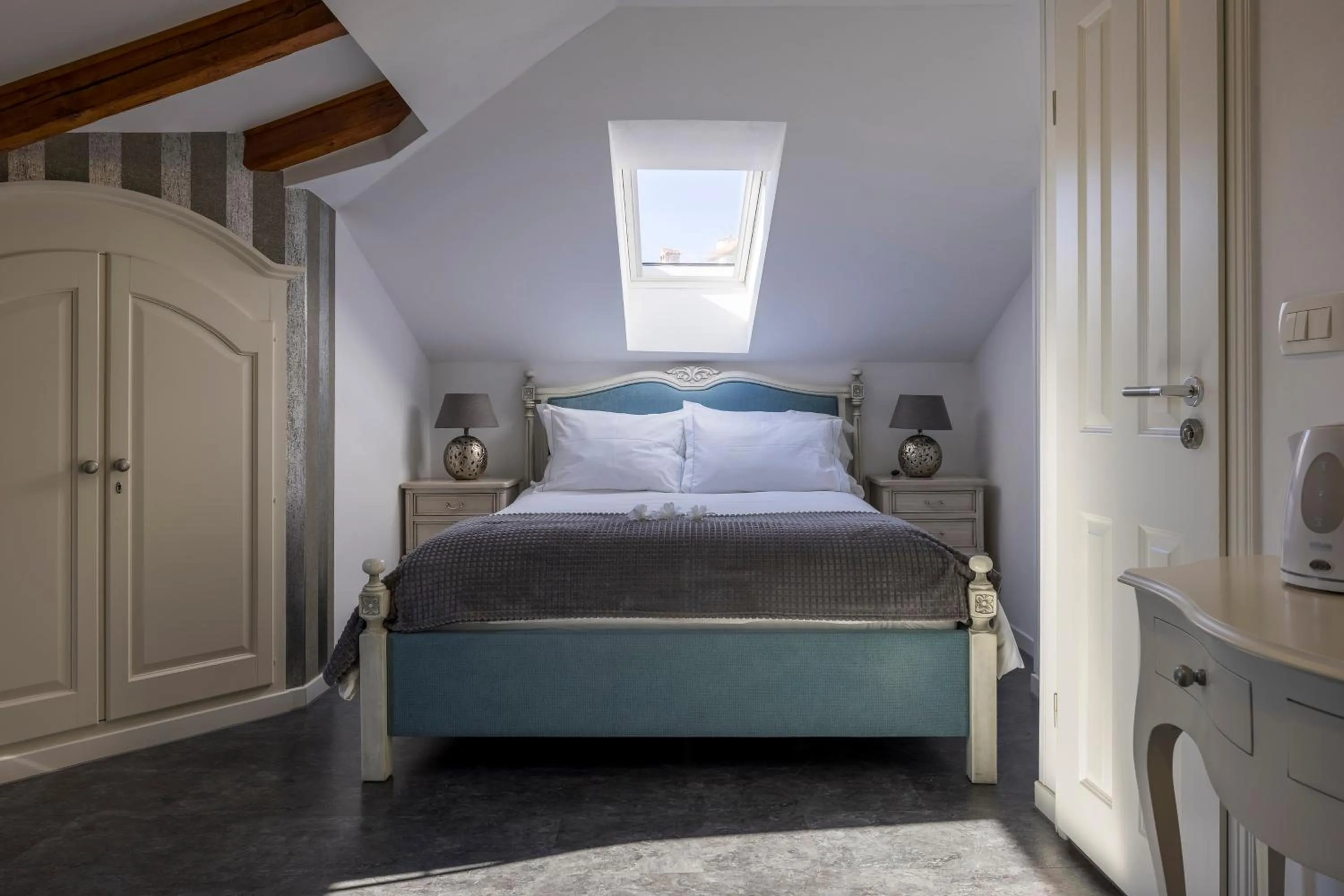 Bed in Benecanka Casa Veneziana Piran