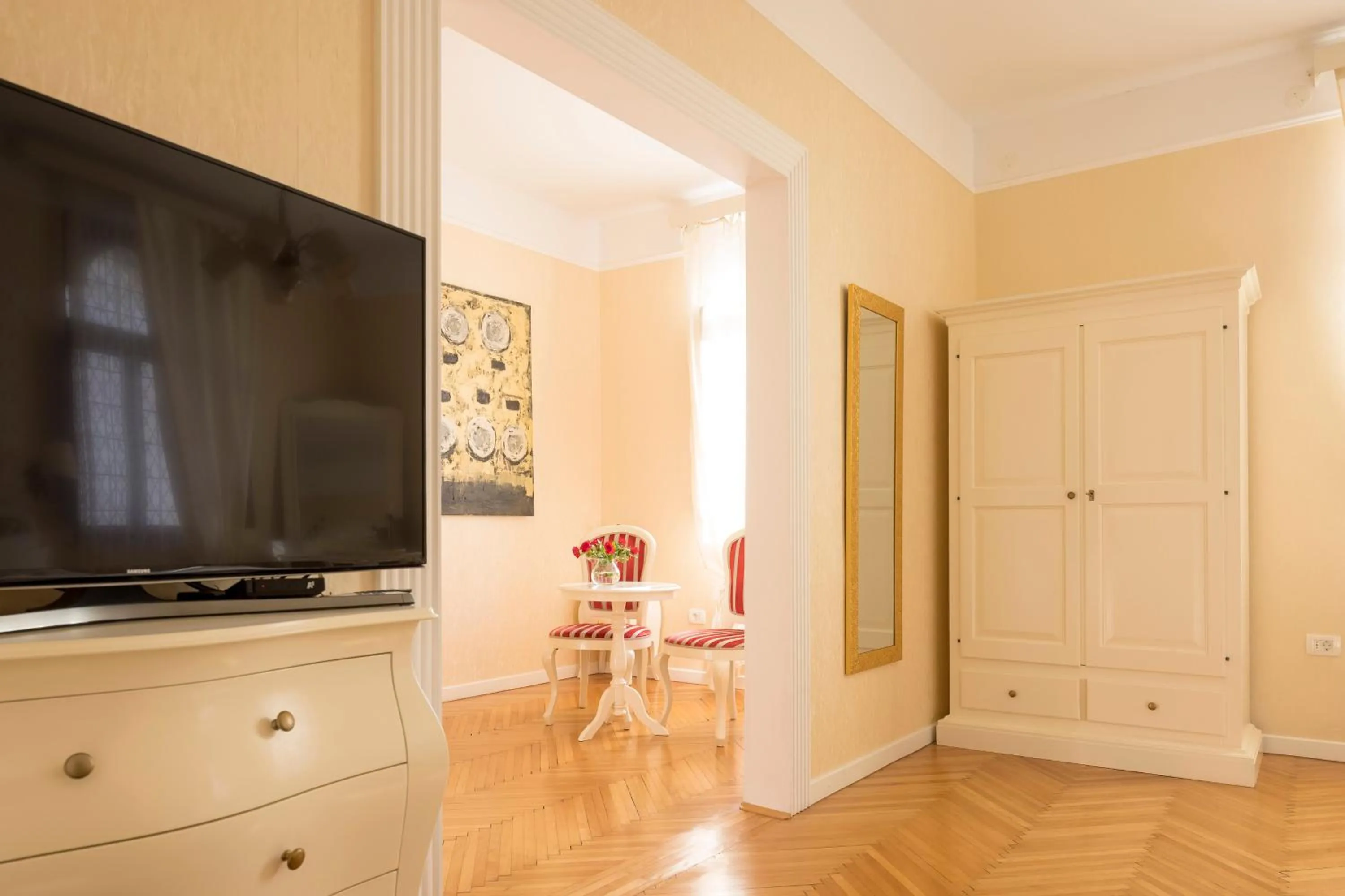 Communal lounge/ TV room in Benecanka Casa Veneziana Piran