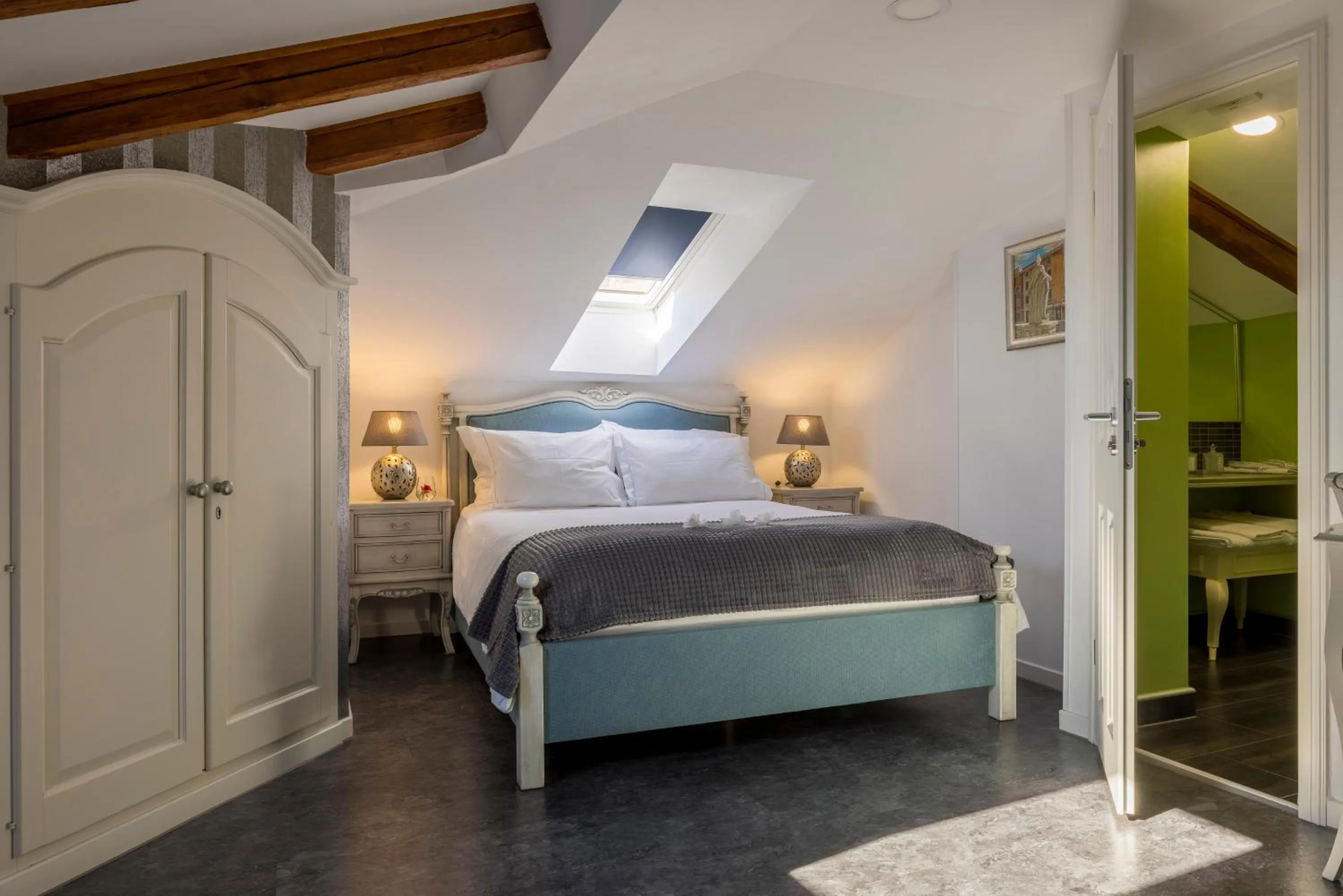 Bed in Benecanka Casa Veneziana Piran