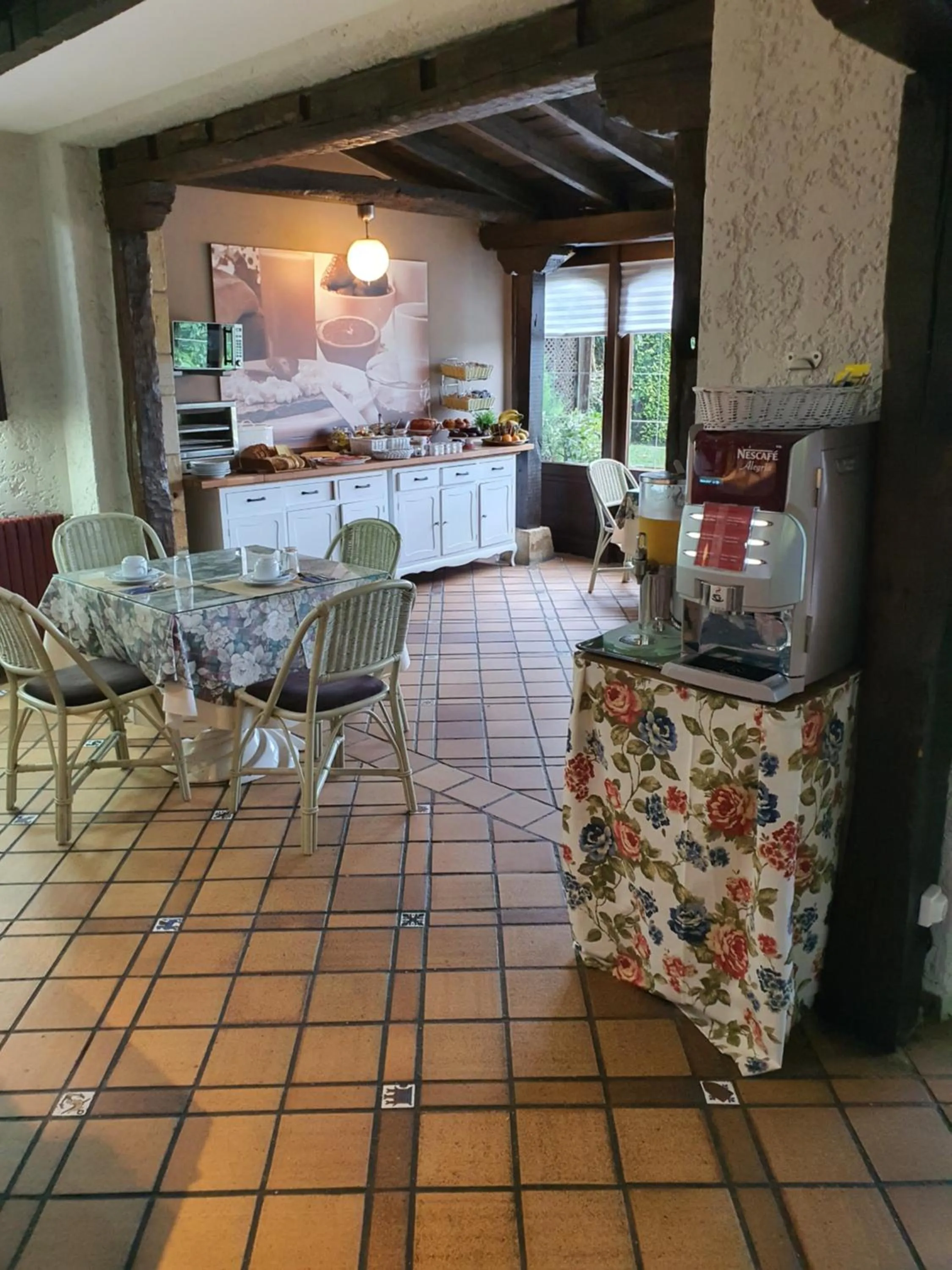 Buffet breakfast in Hotel Colegiata