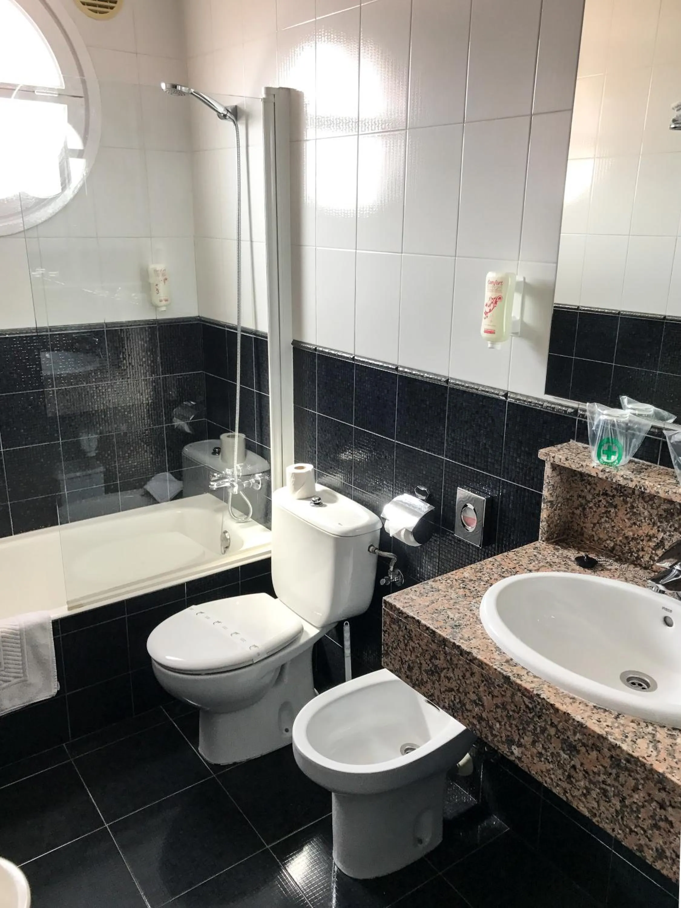 Decorative detail in Hotel Port-Bo