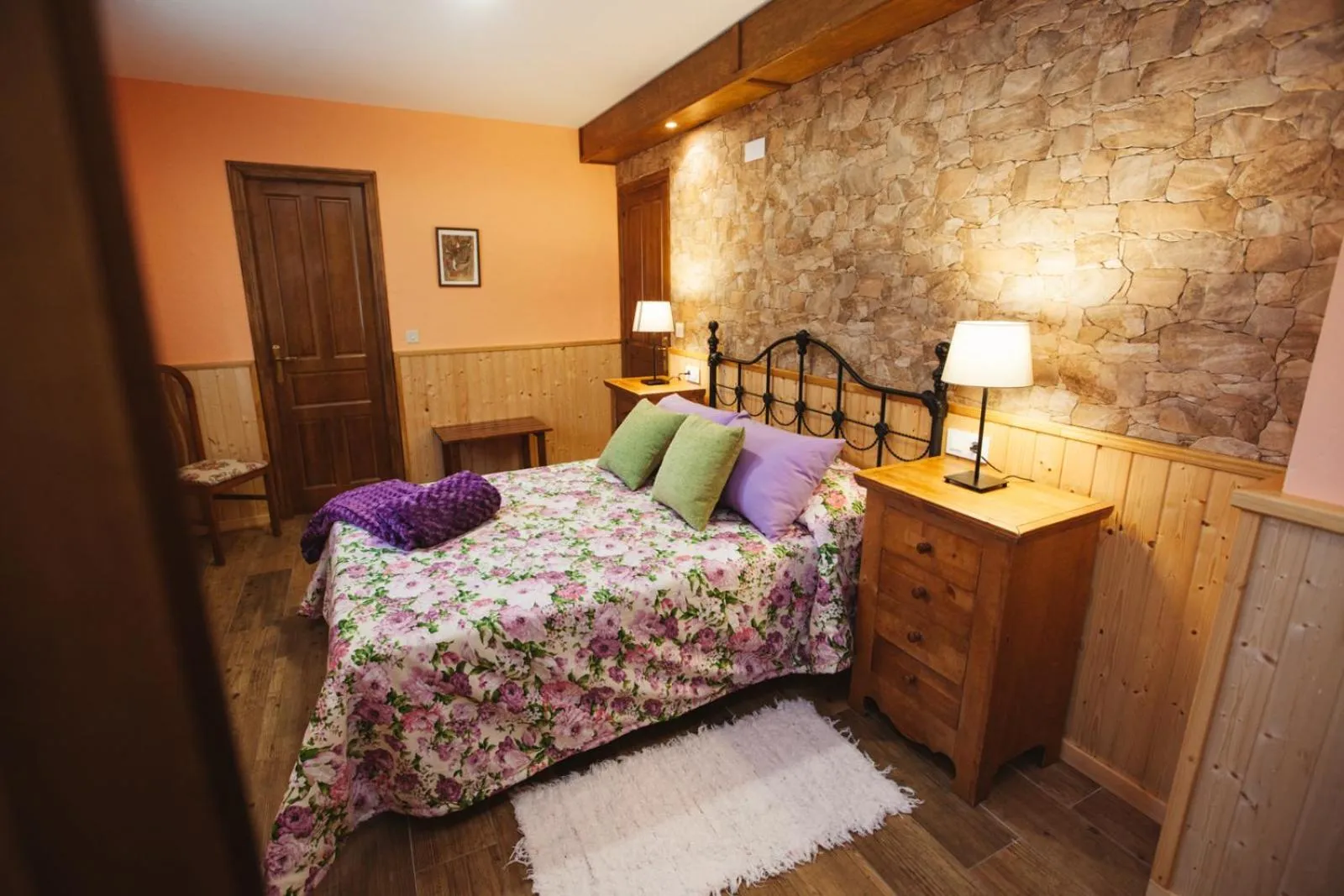 Photo of the whole room, Bed in Hotel Rural El Molino