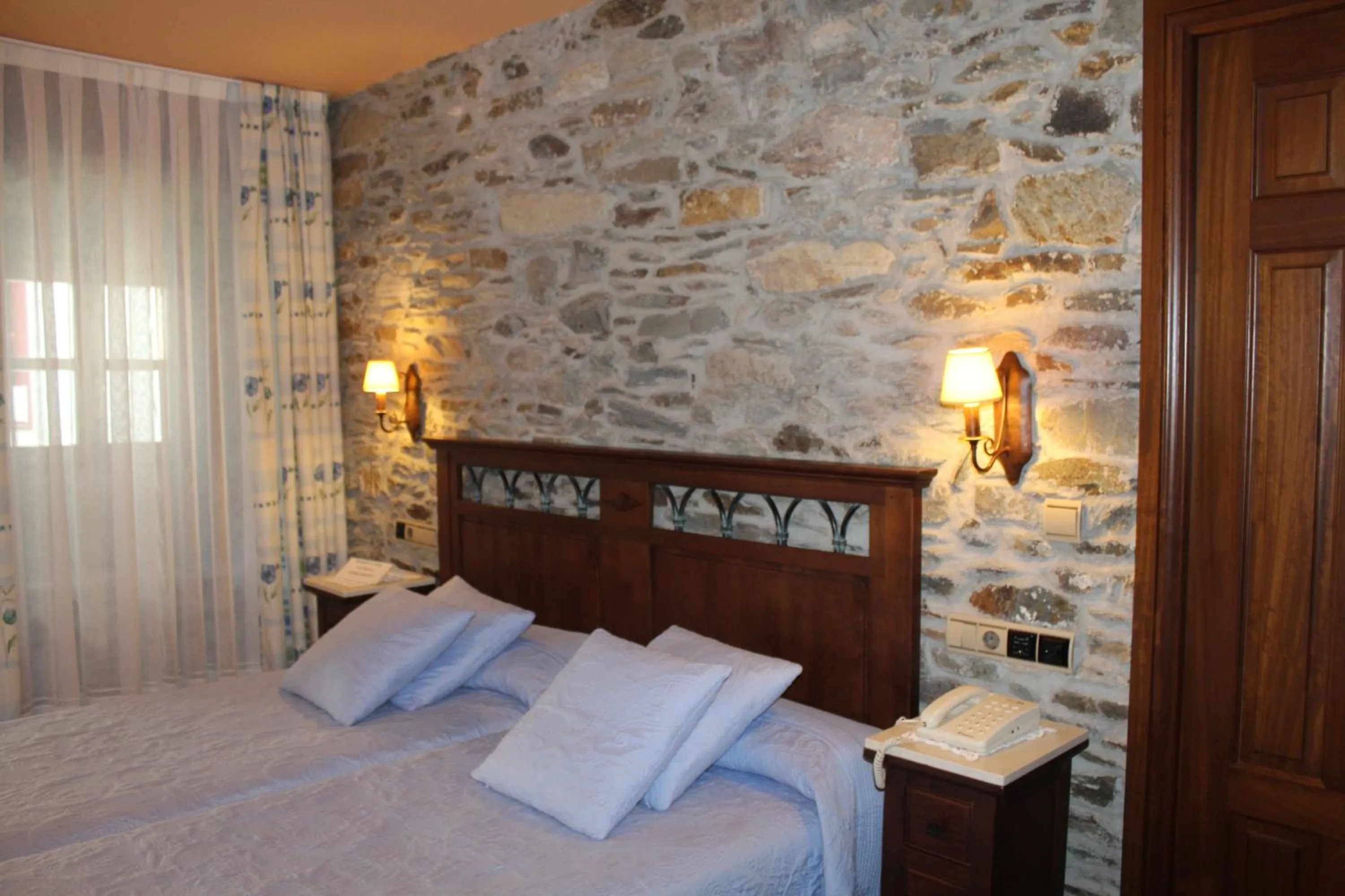 Photo of the whole room, Bed in Hotel Casa Prendes