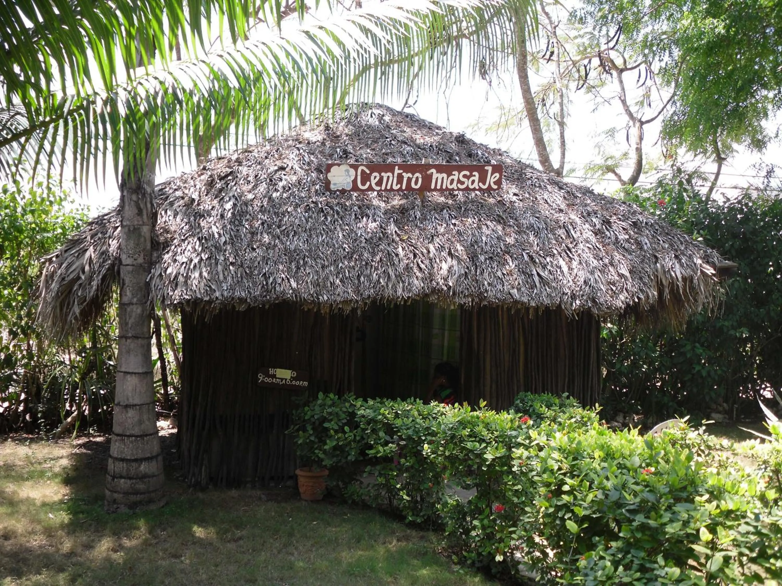 Property building in Plaza Real Resort