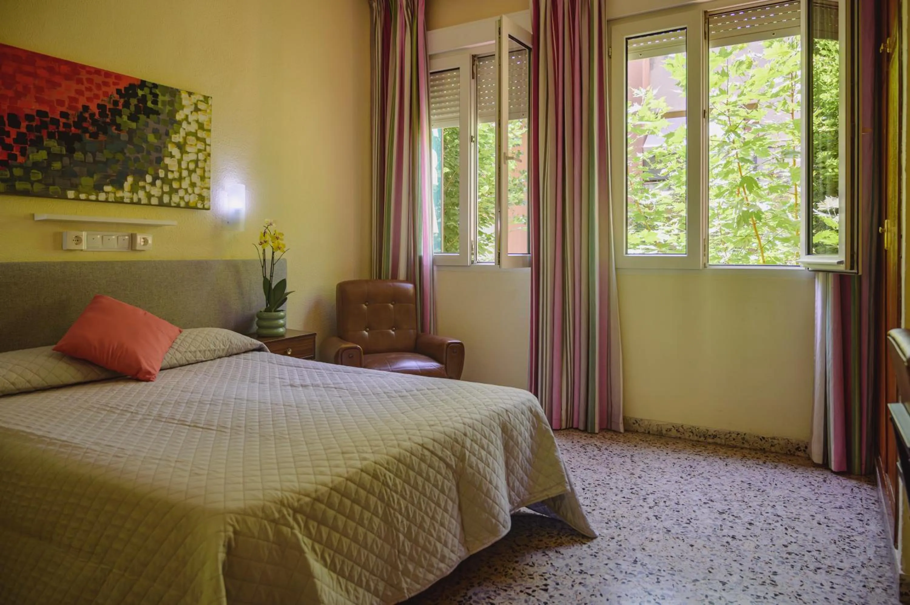 Photo of the whole room, Bed in Hotel Paraíso