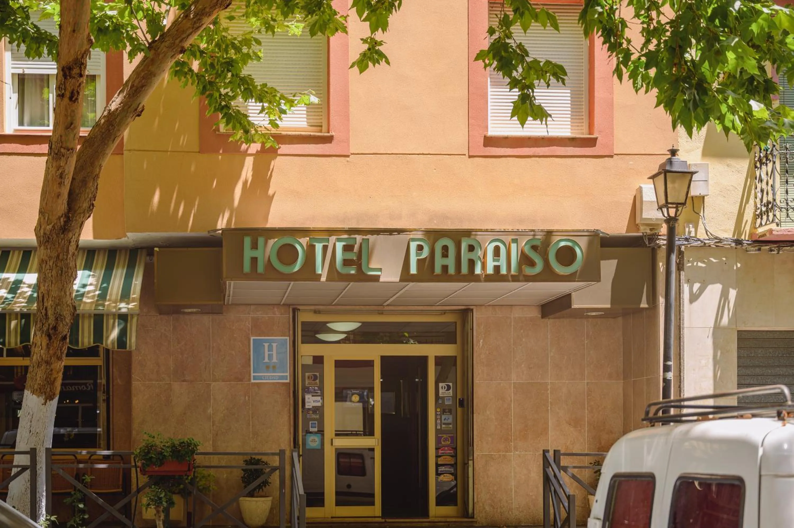 Property building in Hotel Paraíso