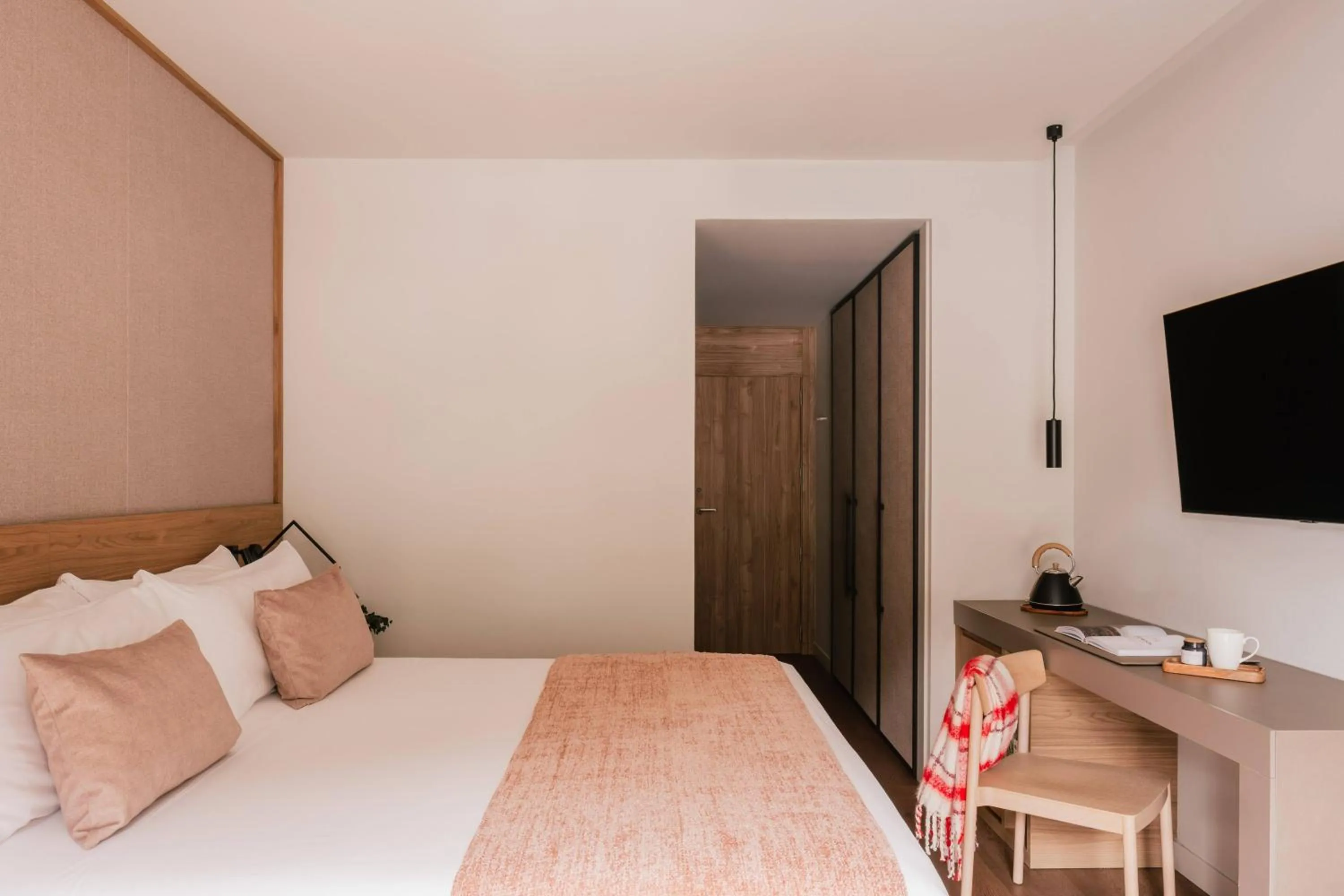 Bed in MiM Baqueira Meliá Collection