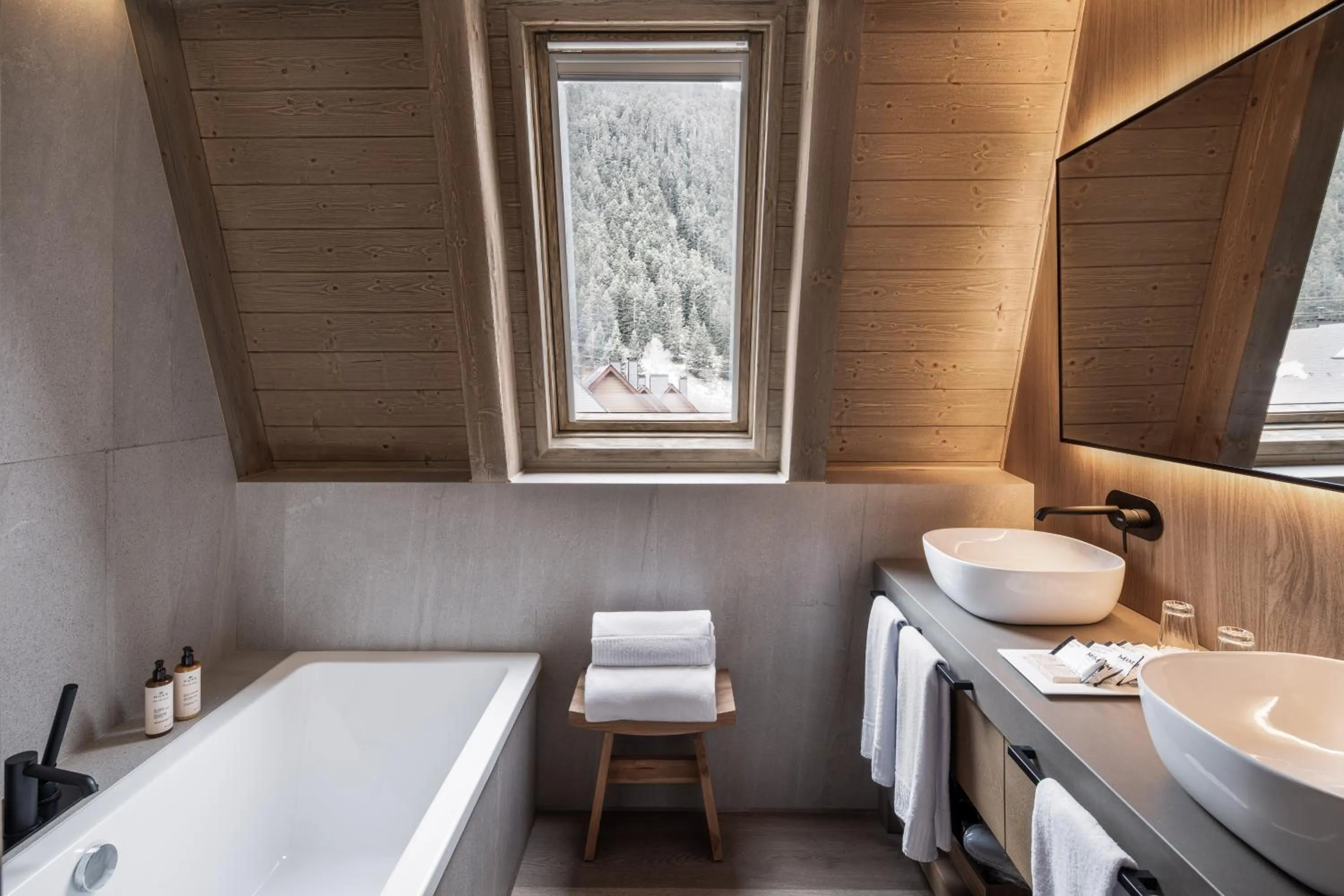 Bathroom in MIM Baqueira Member of Melia Collection